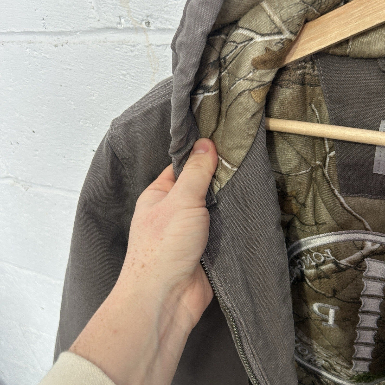 Carhartt Realtree Camo Quilted Hooded Active Jacket “Taupe Grey” 101732-032