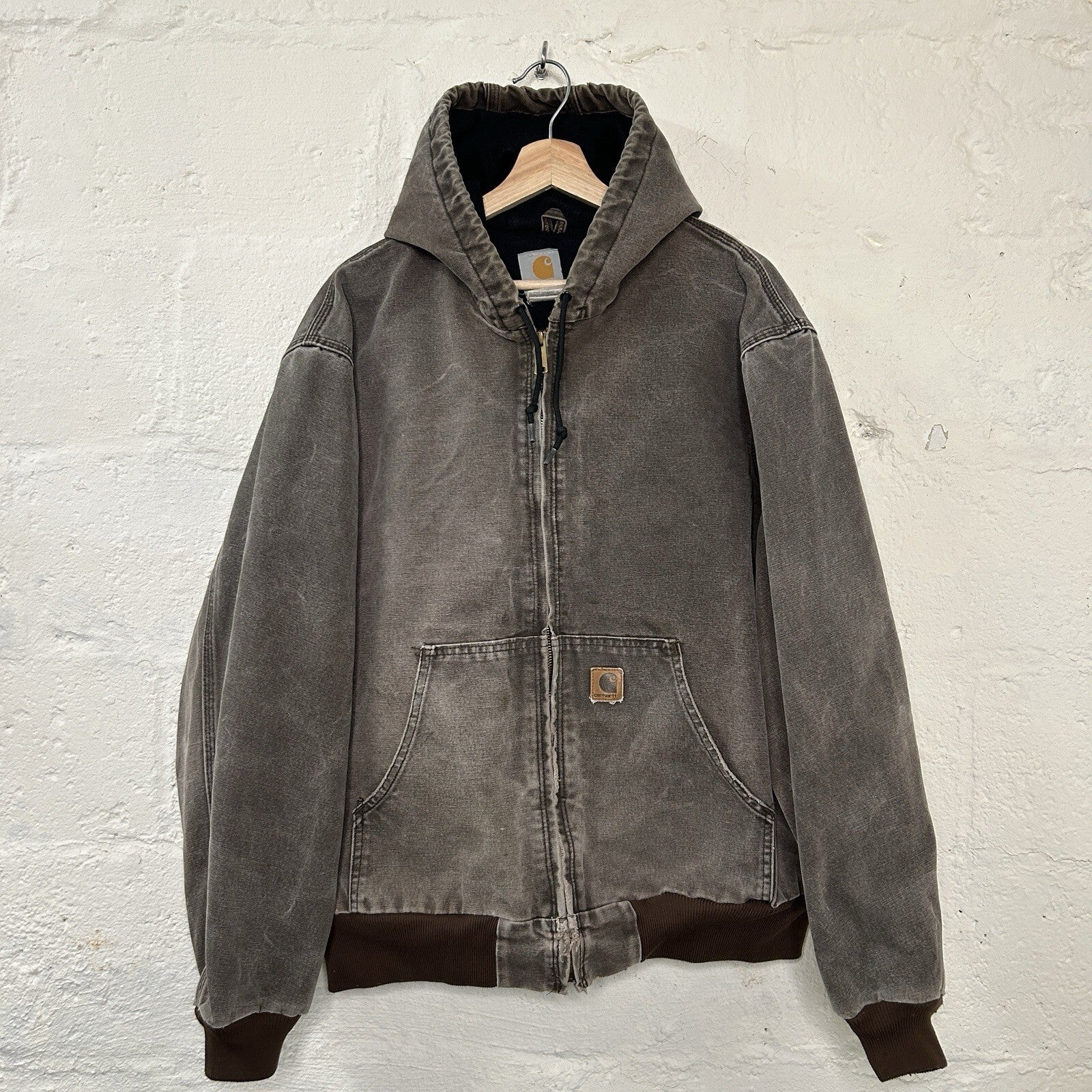 Vintage Carhartt Thermal Hooded Active Jacket “Chestnut” J25 CHT Men’s X-Large