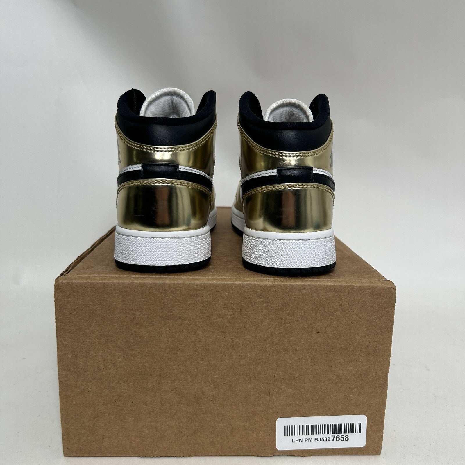 Nike Air Jordan 1 Mid SE GS “Metallic Gold” DC1420-700 4Y/Women’s 5.5 New