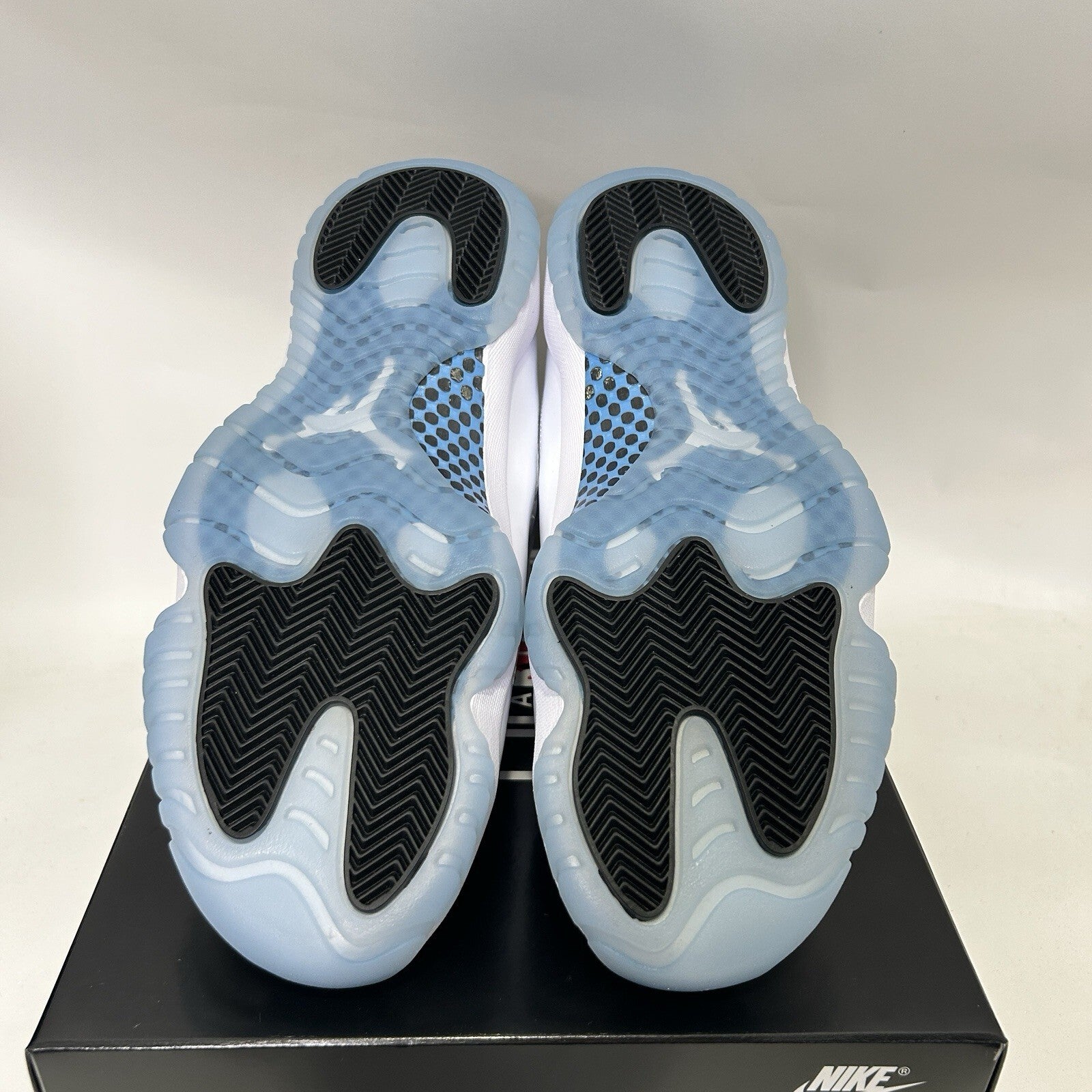 Nike Air Jordan 11 Retro OG “Legend Blue/Columbia” CT8012-104 Men’s 10 New