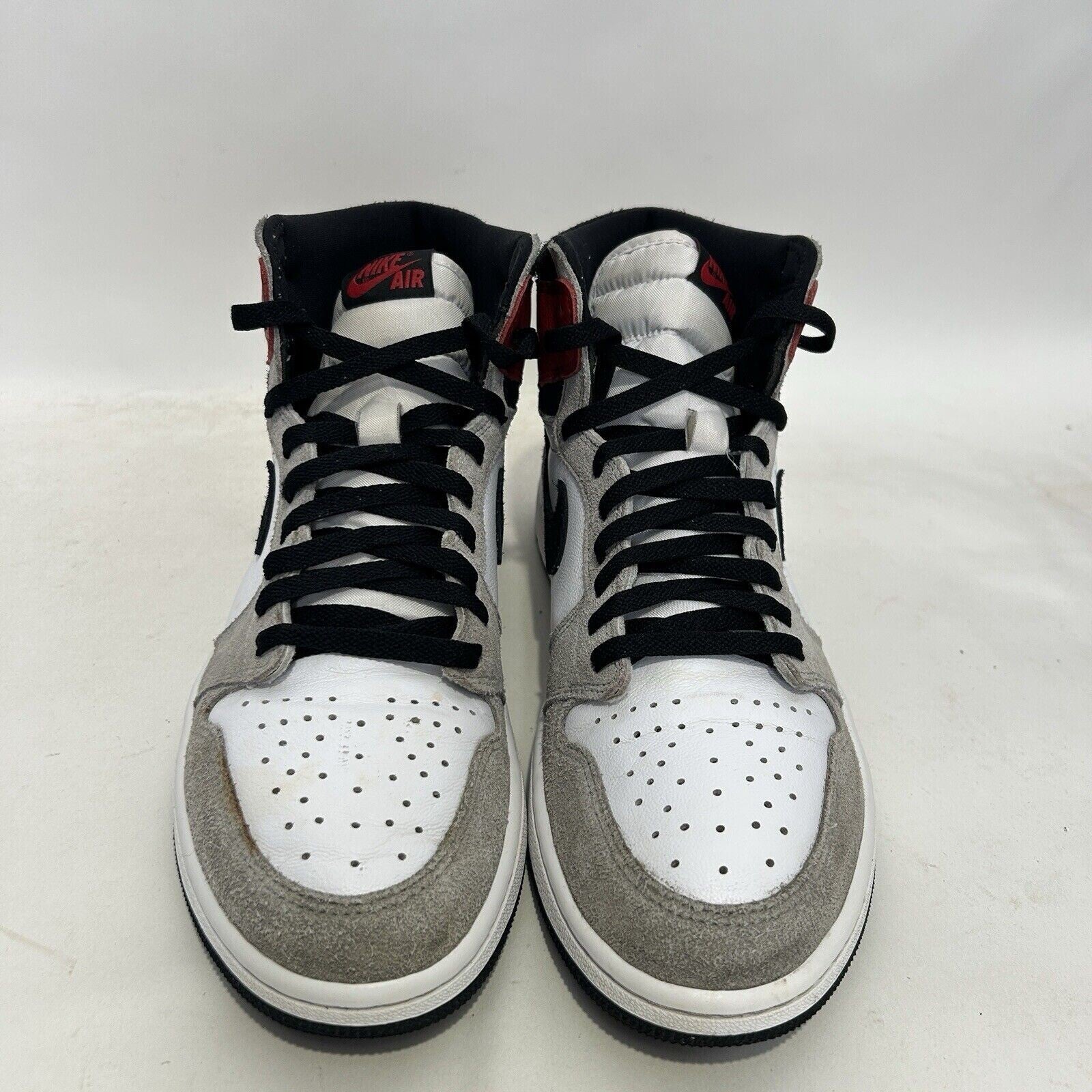 Nike Air Jordan 1 Retro High OG “Light Smoke Grey”