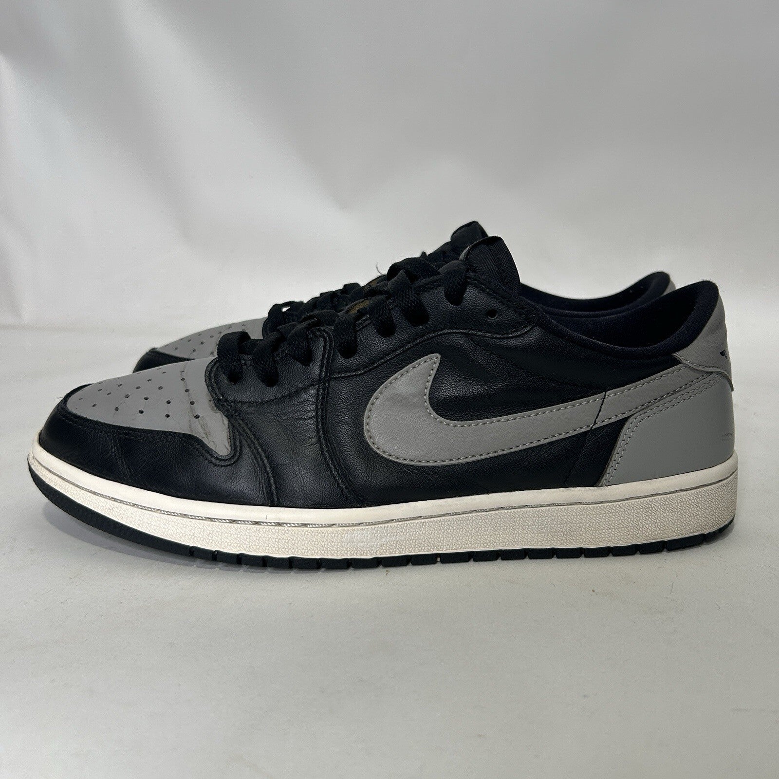 Nike Air Jordan 1 Retro Low OG “Shadow” 2015 (705329-003) Men’s 10.5 Worn