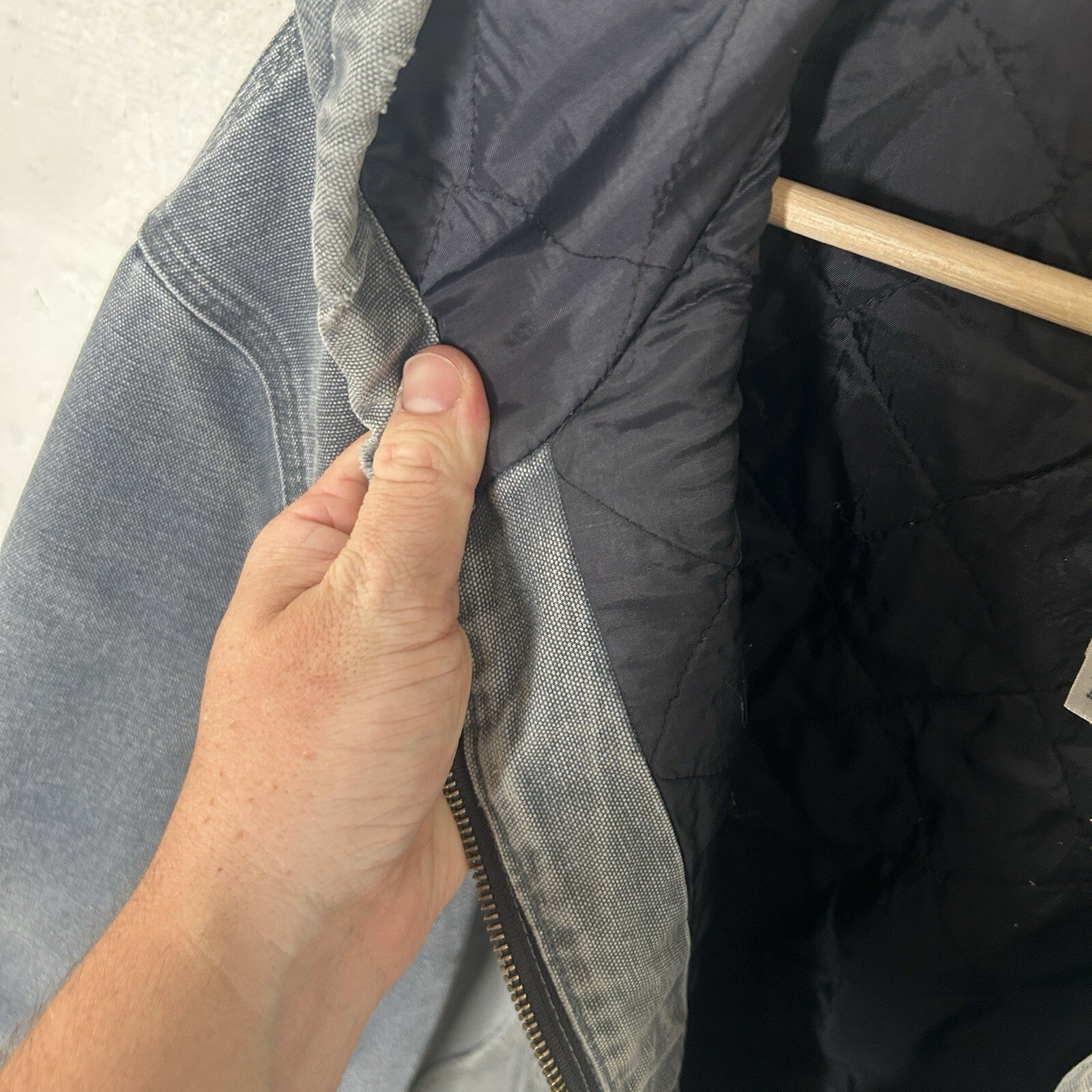 Thrashed Carhartt Quilted Hooded Active Jacket “Storm Blue” J244 STM Men’s XL