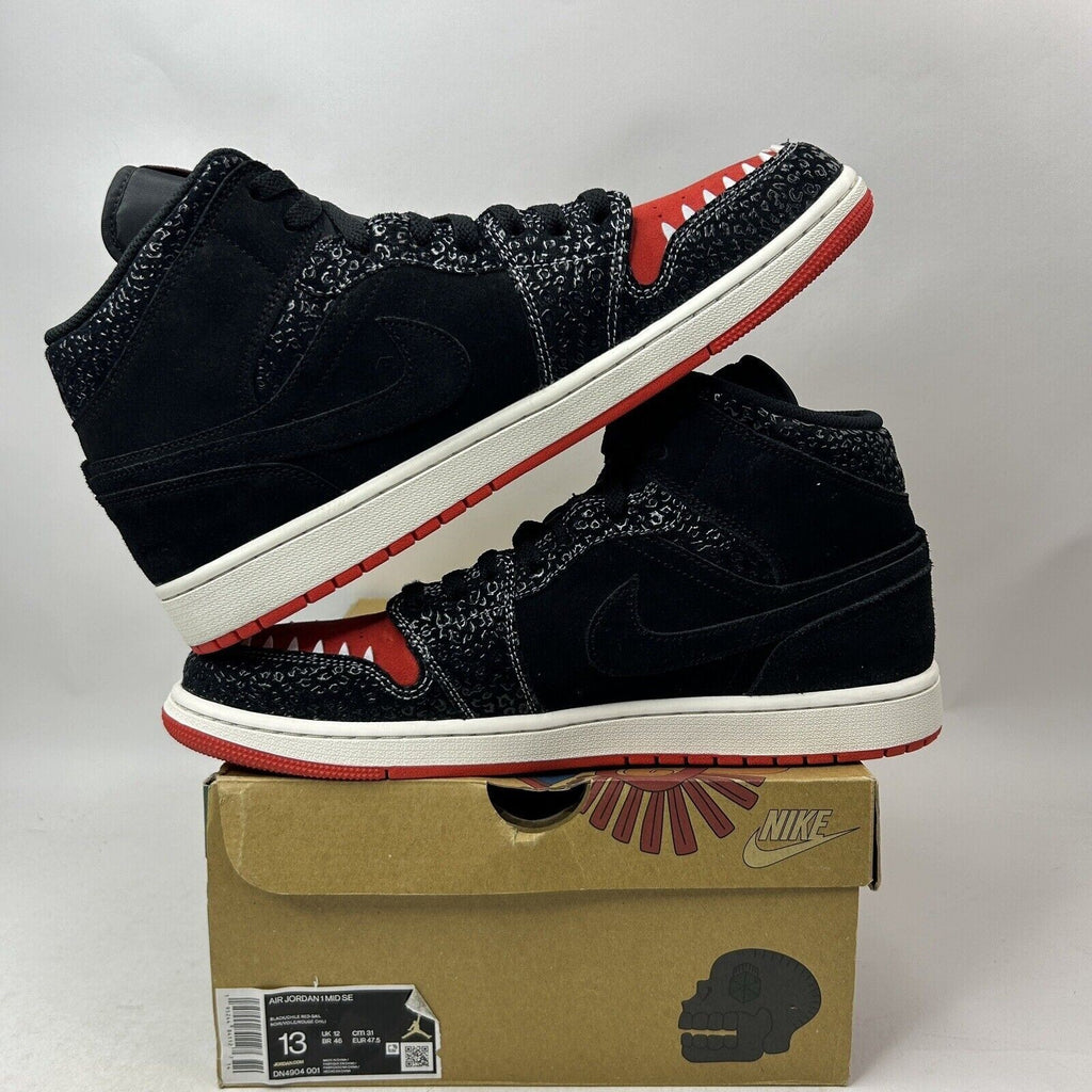 Nike Shoes Air Jordan 1 Retro Mid SE “Siempre Familia” DN4904-001 Men’s 13 Worn