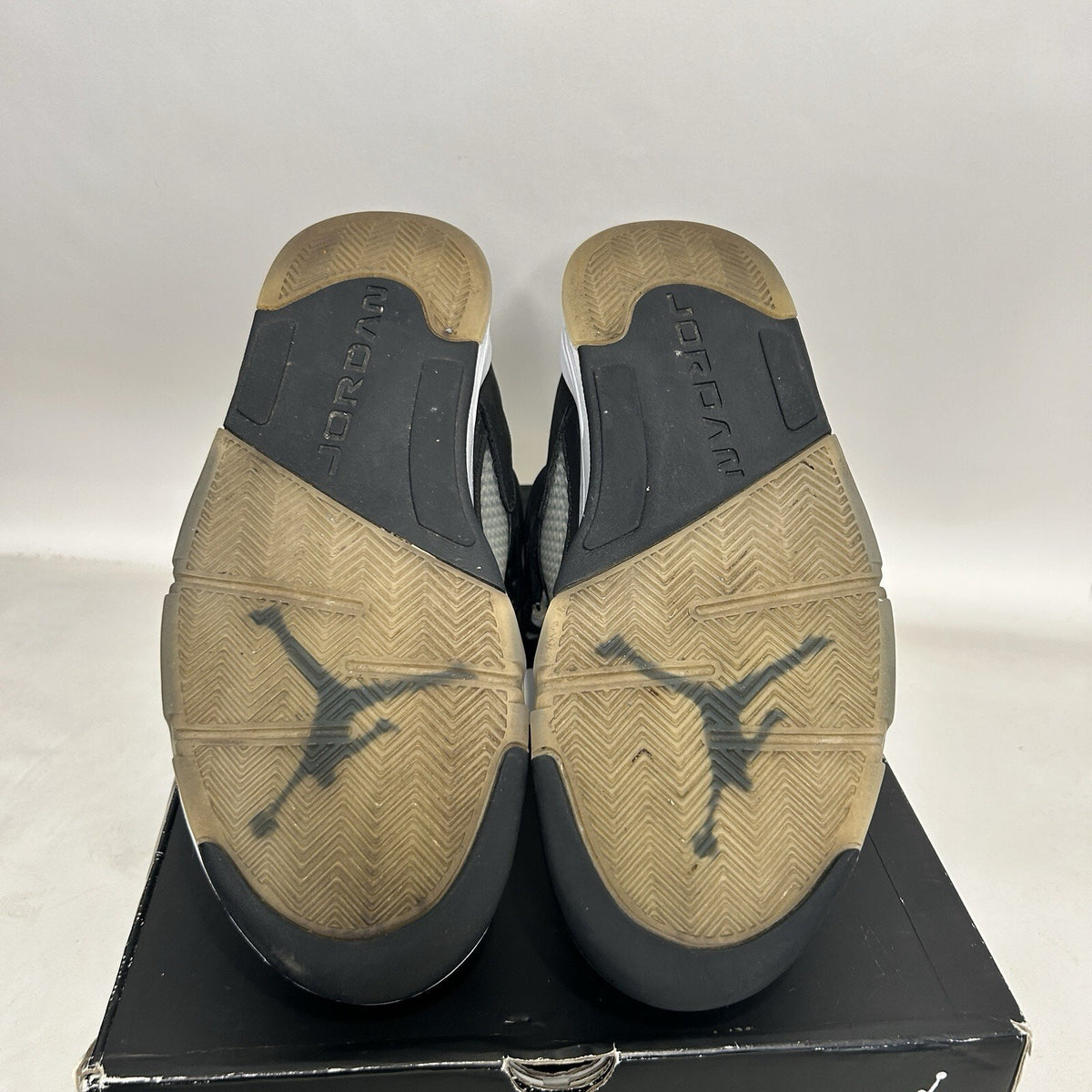 Nike Air Jordan 5 Retro “Moonlight/Oreo” 2021