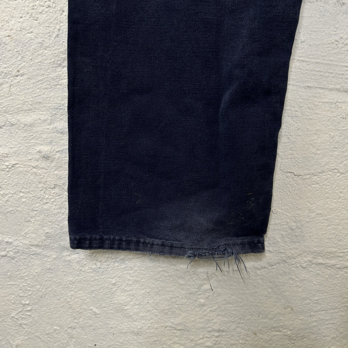 Vintage Carhartt Dungaree Fit Work Pants “Midnight Navy” B11 MDT 38x32