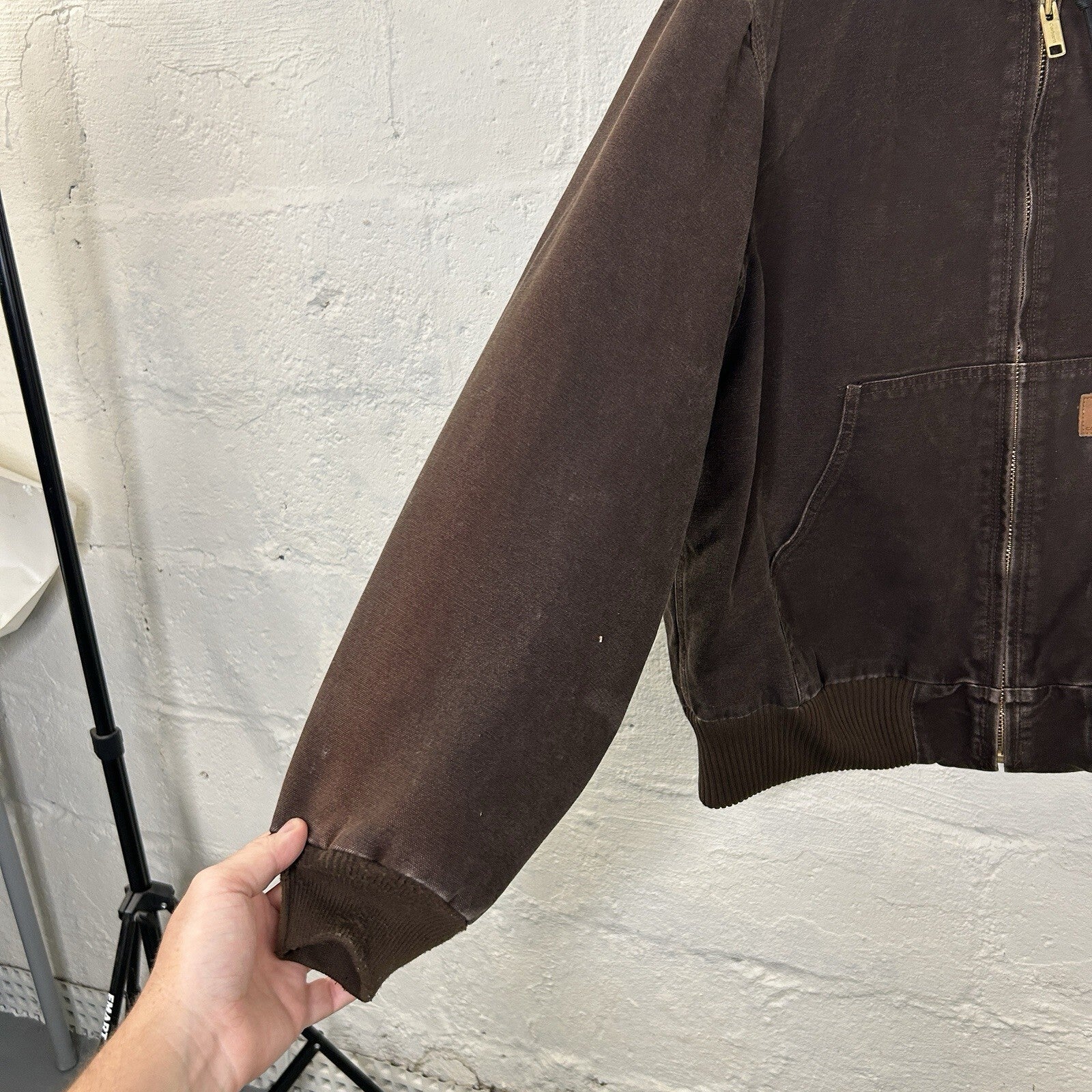 Vintage Faded Carhartt Hooded Active Jacket “Dark Brown” J130 DKB Men’s Large