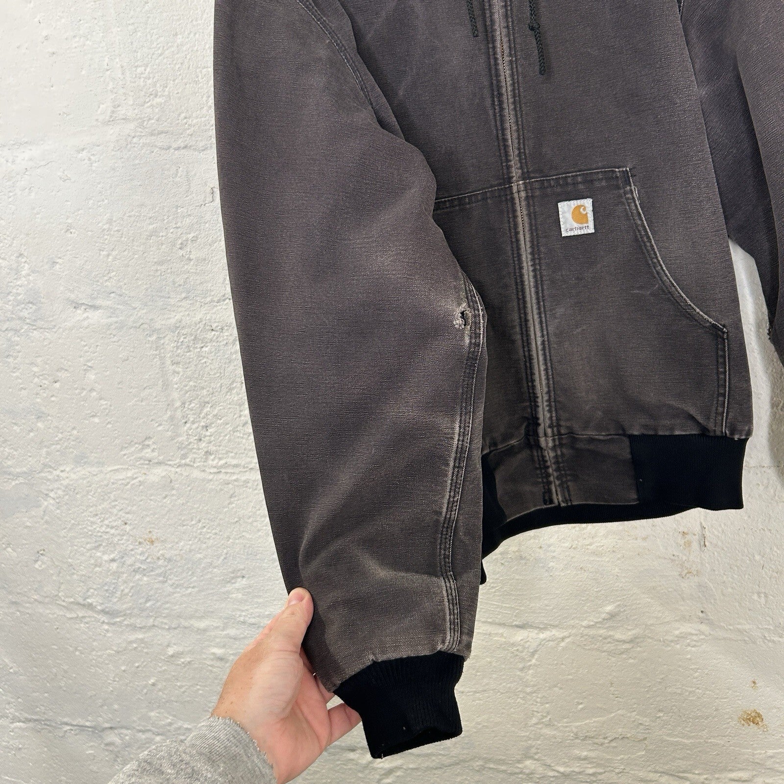 Vintage Faded Carhartt Thermal Hooded Active Jacket “Black” JR105 Men’s Small