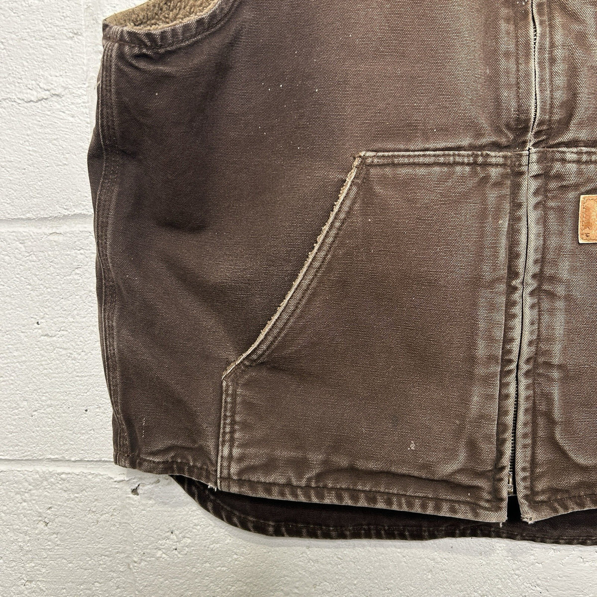 Y2K Carhartt Sherpa-Lined Mock-Neck Vest “Dark Brown” V33 DKB Men’s Large