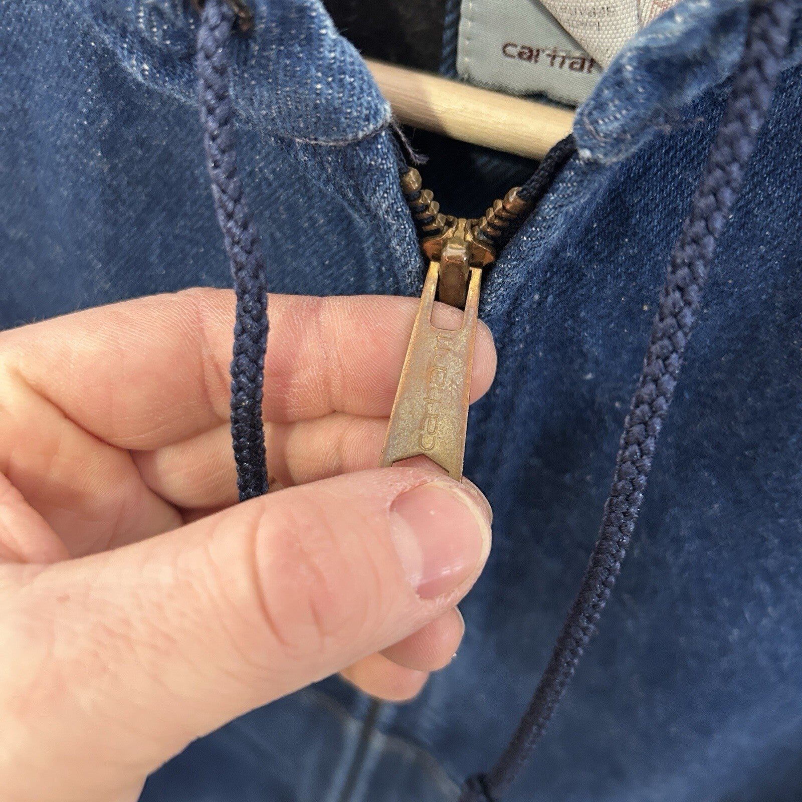 VTG Carhartt Flannel-Lined Hooded Active Jacket “Blue Denim” JF848 Men’s Small