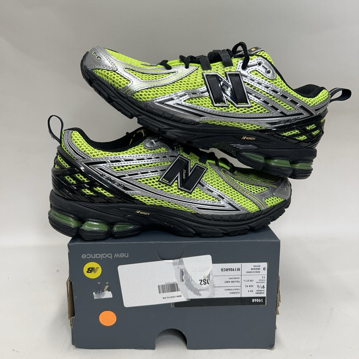 New Balance 1906R “Volt Black Silver” M1906RCG Men’s 9.5 New