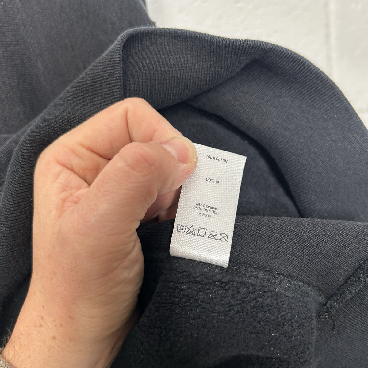 Supreme Gradient Sleeve Logo Hooded Sweatshirt “Black” FW18 Men’s Medium