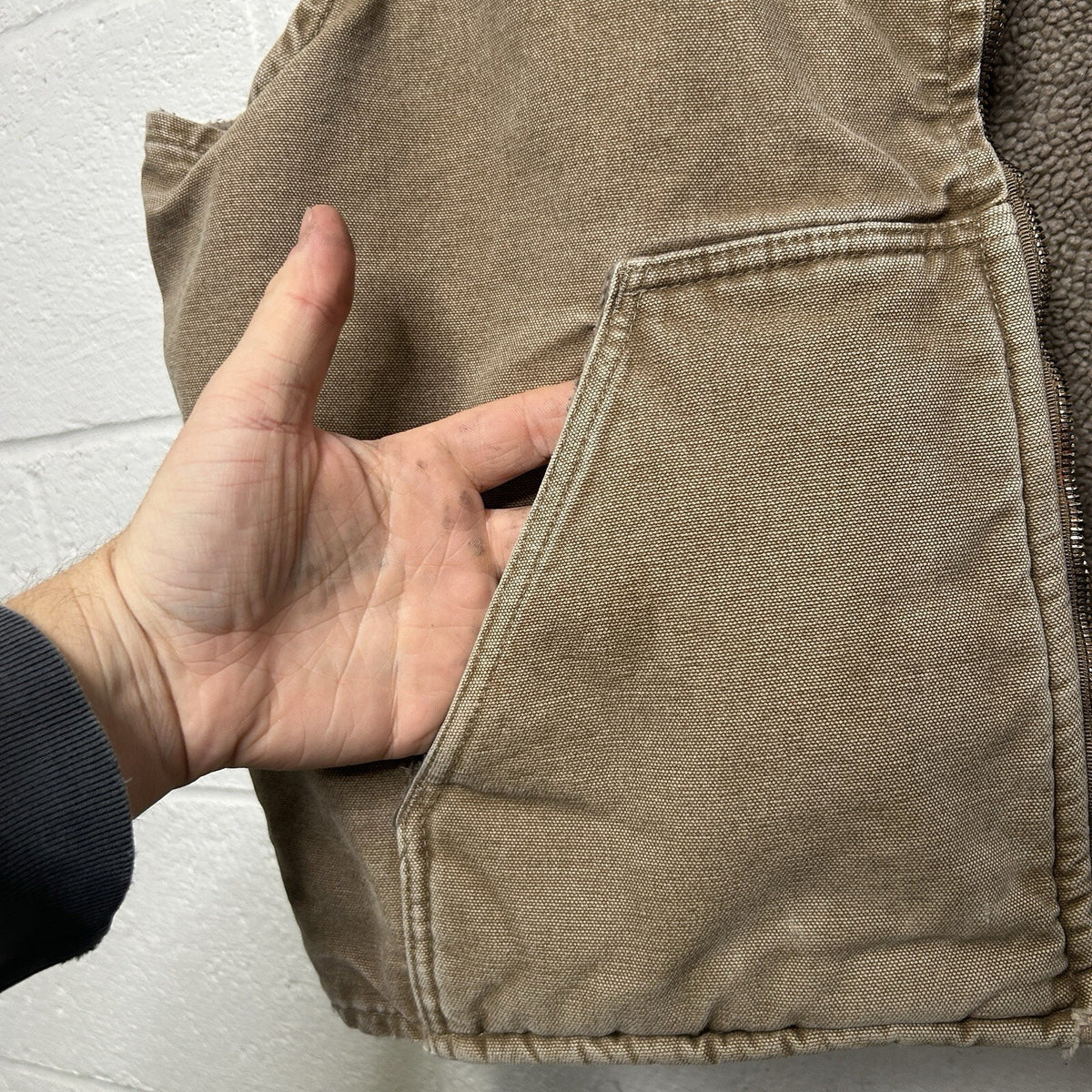 Vintage Carhartt Sherpa-Lined Canvas Vest “Camel” V26 CML