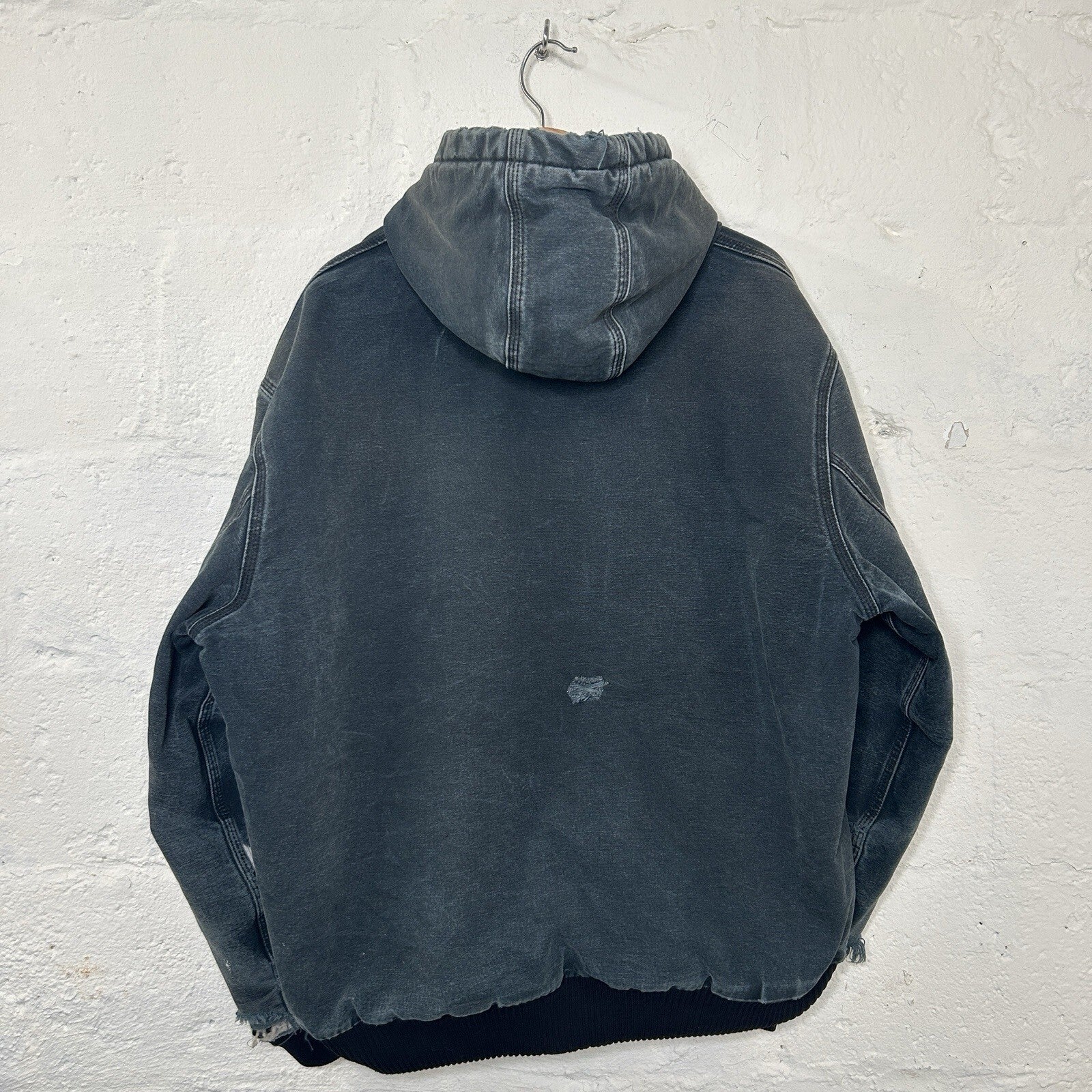 Vintage Faded Carhartt Quilted Active Jacket “Black” J140 BLK Men’s X-Large