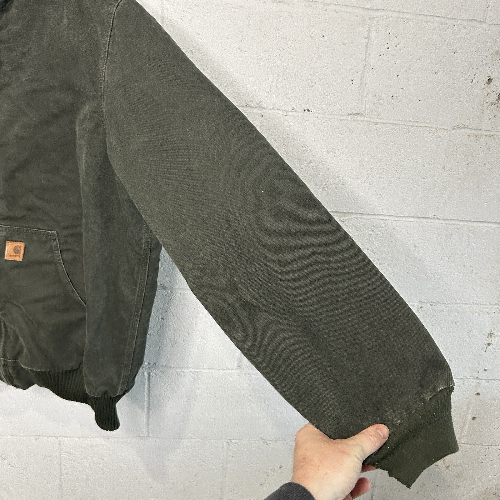 Vintage Carhartt Quilted Hooded Active Jacket “Moss” J130 MOS Men’s X-Large