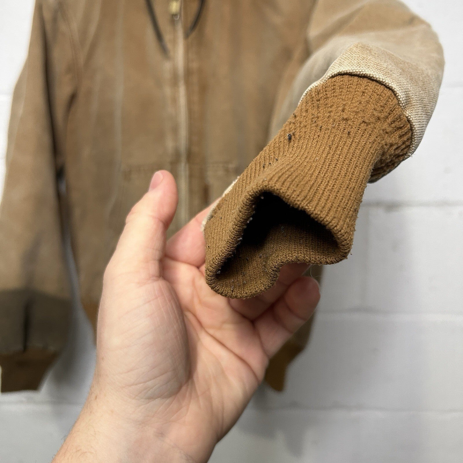 Carhartt Sandstone Quilted Hooded Active Jacket “Brown” J130-211 Men’s Small