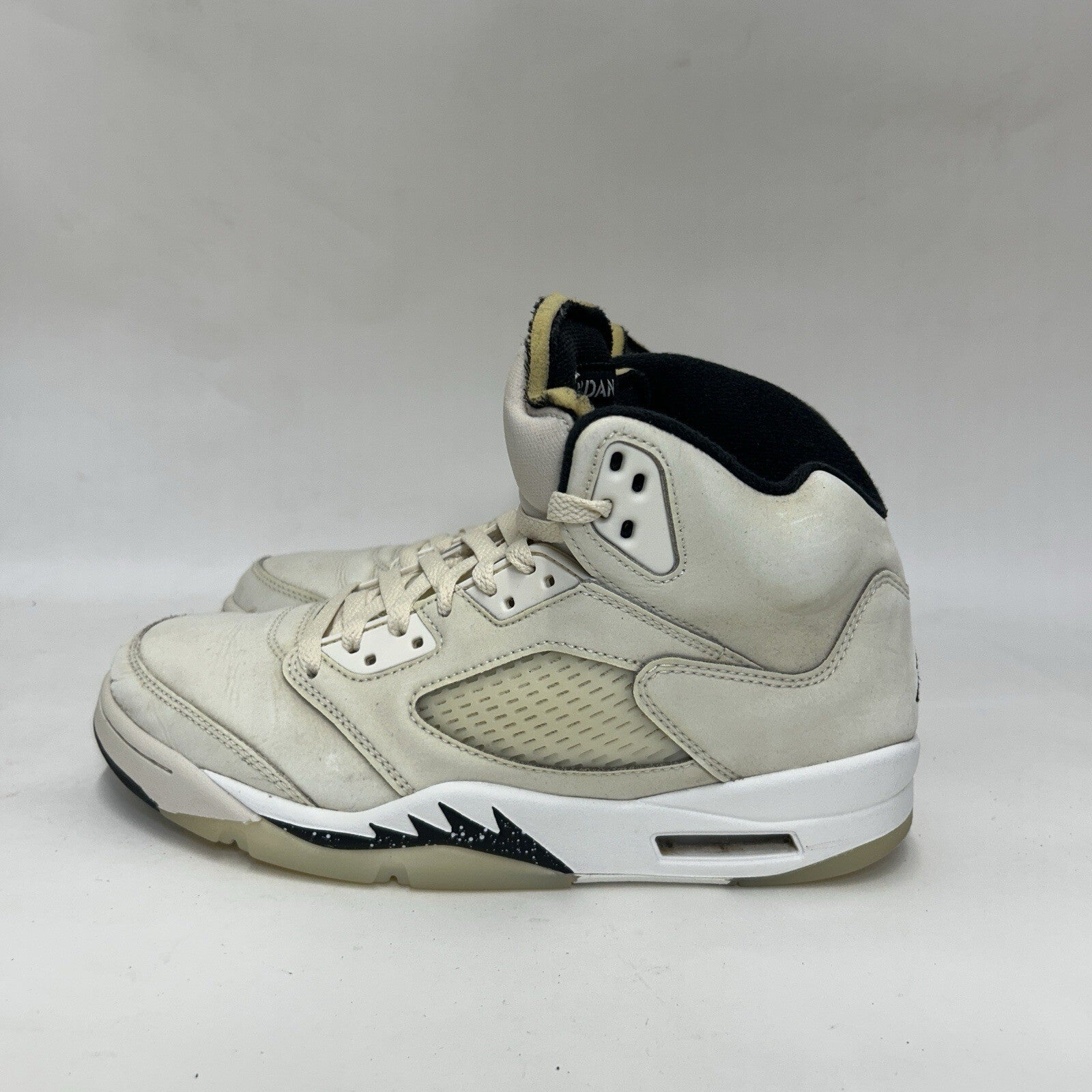 Nike Air Jordan 5 Retro SE “Sail/White Black” FN7405-100 Men’s 8.5