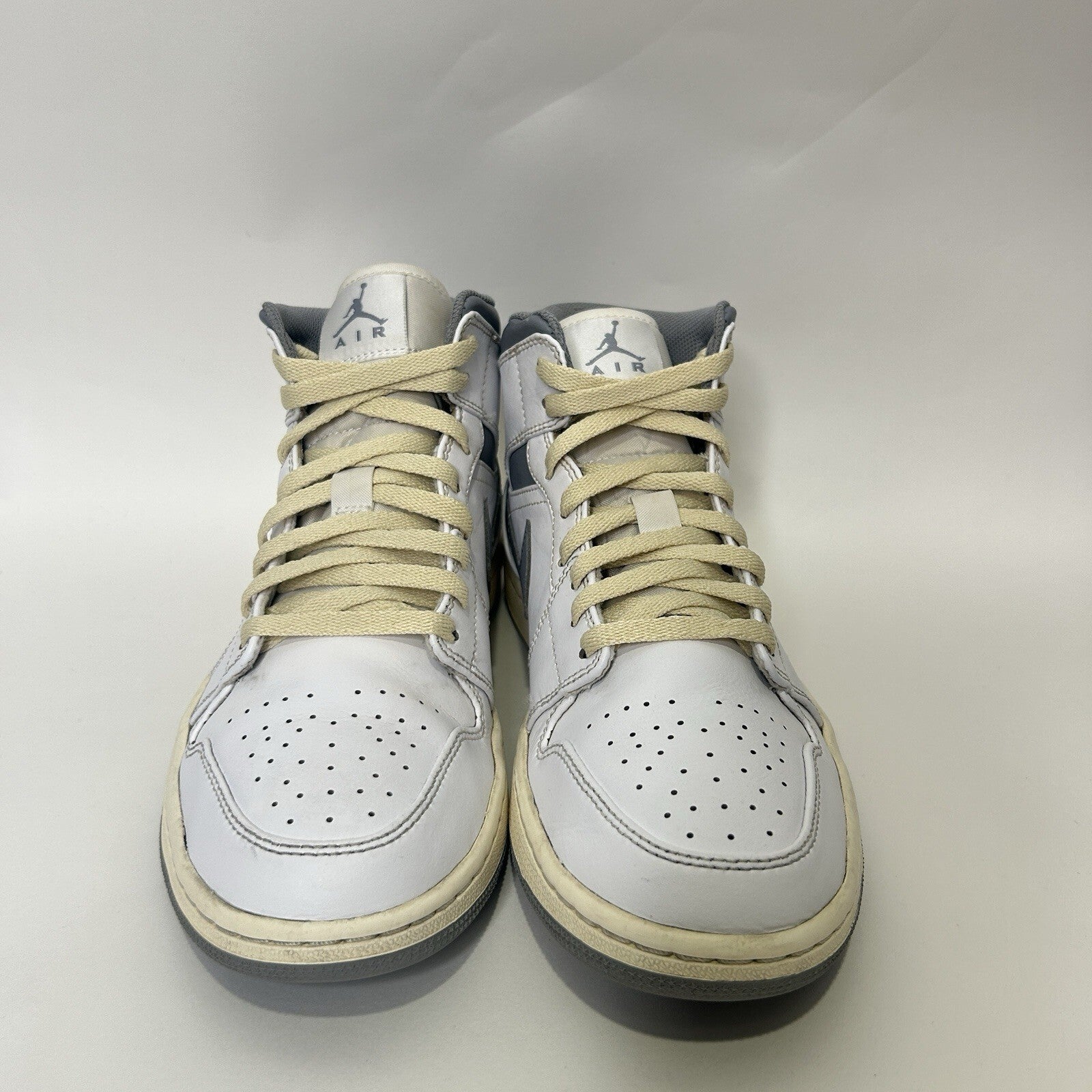 Nike Air Jordan 1 Mid Retro “Neutral Grey White” 554724-135 Men’s 9.5 Worn