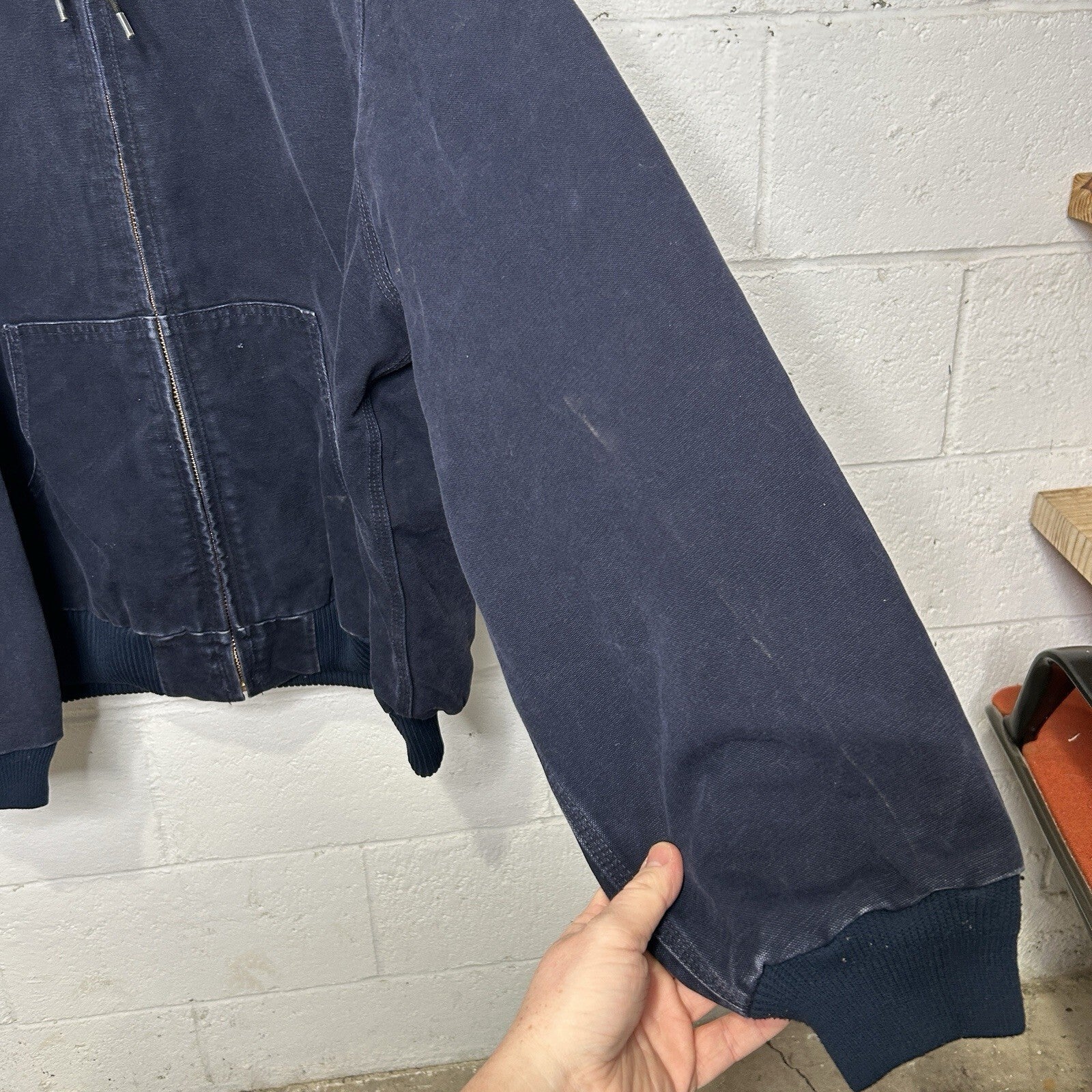 Vintage Carhartt Hooded Active Jacket “Midnight Blue” J130 MDT Men’s 2XL
