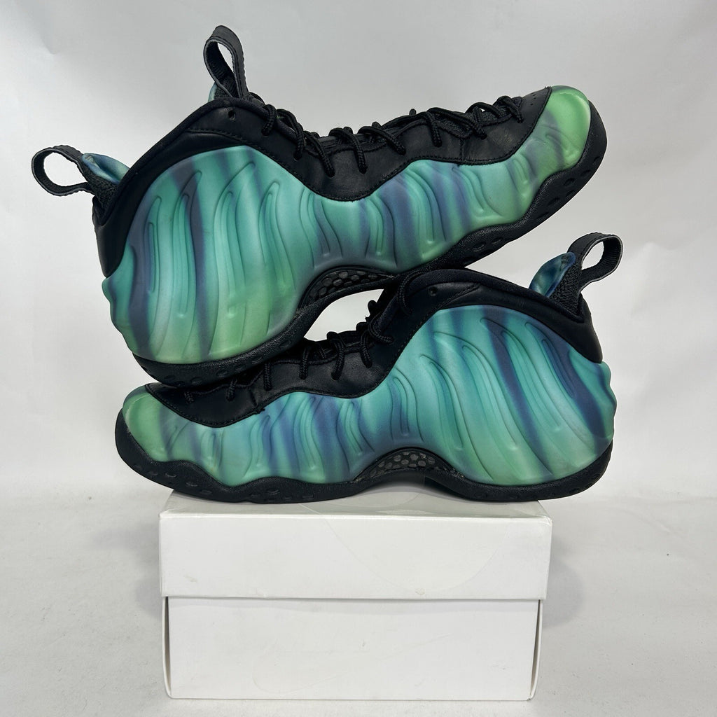 Nike Air Foamposite One “Northern Lights/Black Green” 840559-001 Men's 9.5 Worn