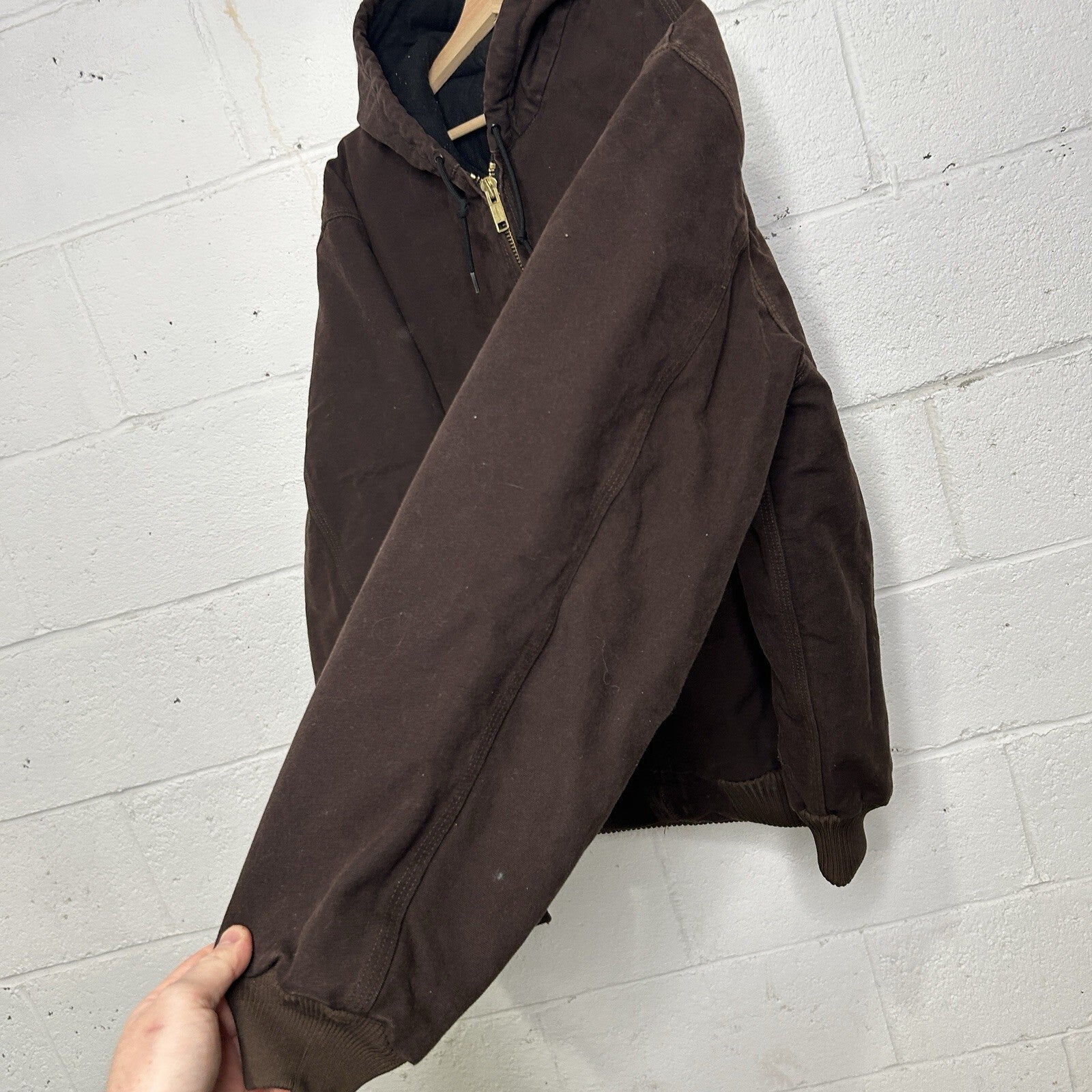 Vintage Carhartt Hooded Active Jacket “Dark Brown” J130 DKB Men’s X-Large Worn