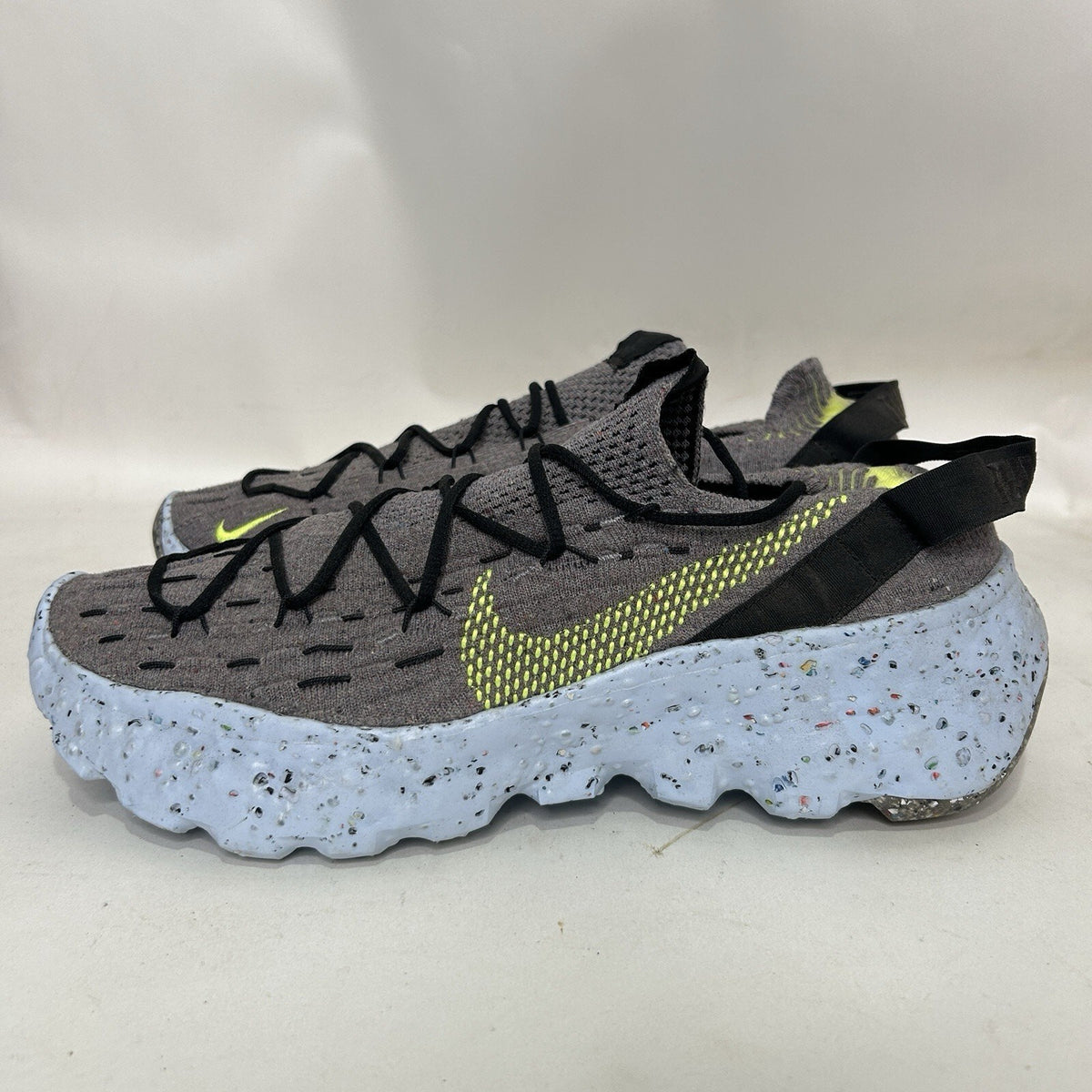 Nike Space Hippie 04 “Gray Volt”