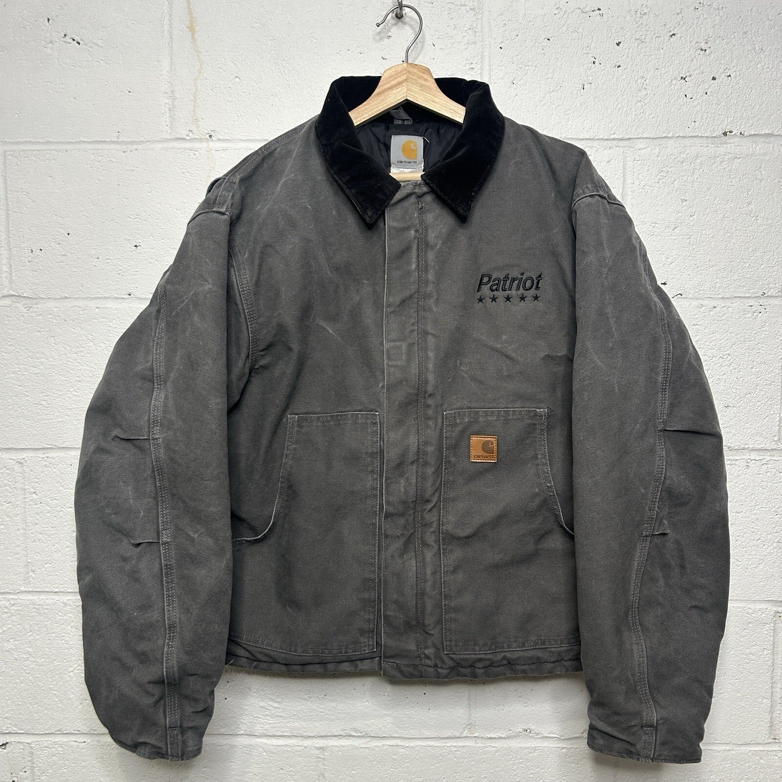 Carhartt Quilted Traditional Artic Jacket “Gravel/Grey” J22 GVL Men’s X-Lar