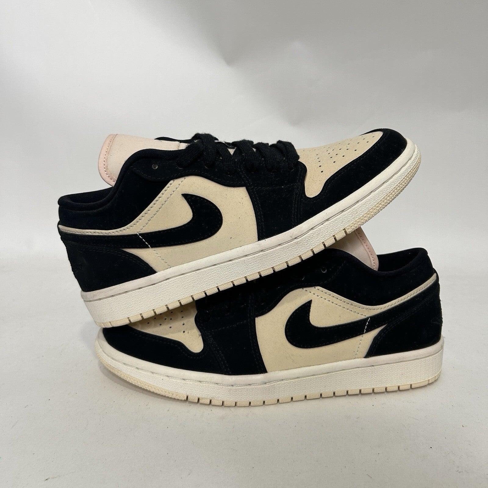 Nike Air Jordan 1 Retro Low WMNS “Black Guava Ice” AO9944-003 Women's 7 New