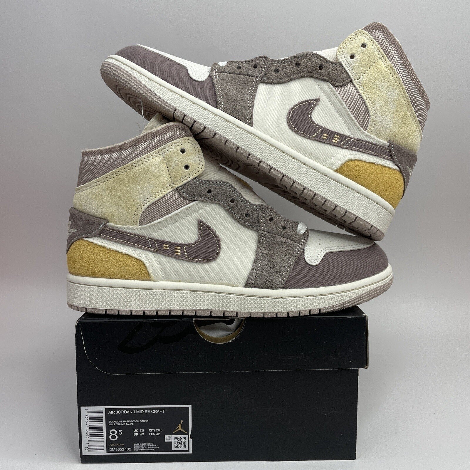 Nike Air Jordan 1 Mid SE Craft Inside Out “Taupe Haze” DM9652-102 Men’s Size 8.5