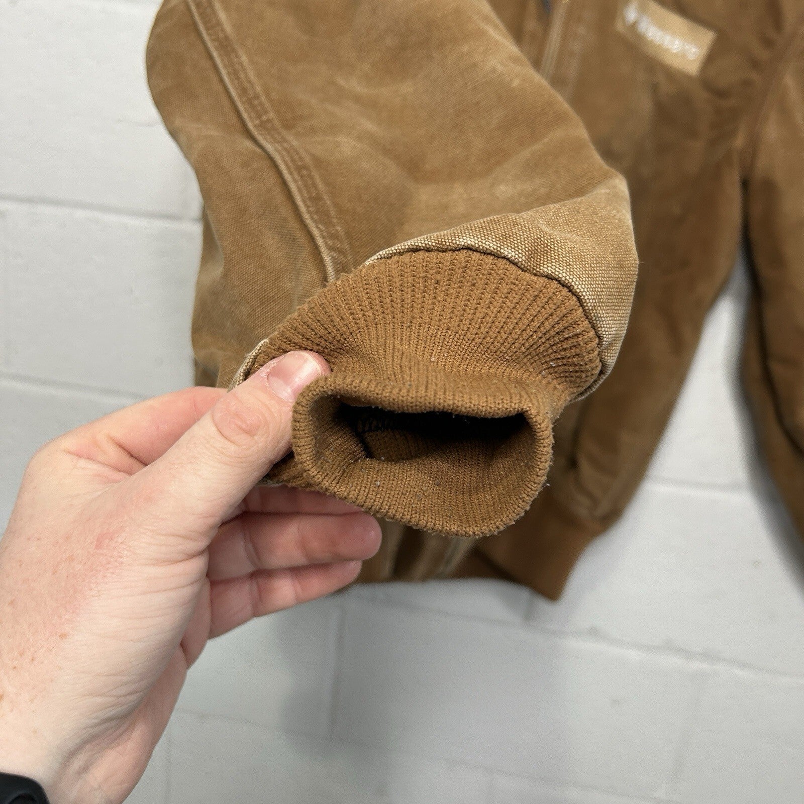 Carhartt Hooded Quilt-Lined Active Jacket “Brown” J130-211 Men’s Medium