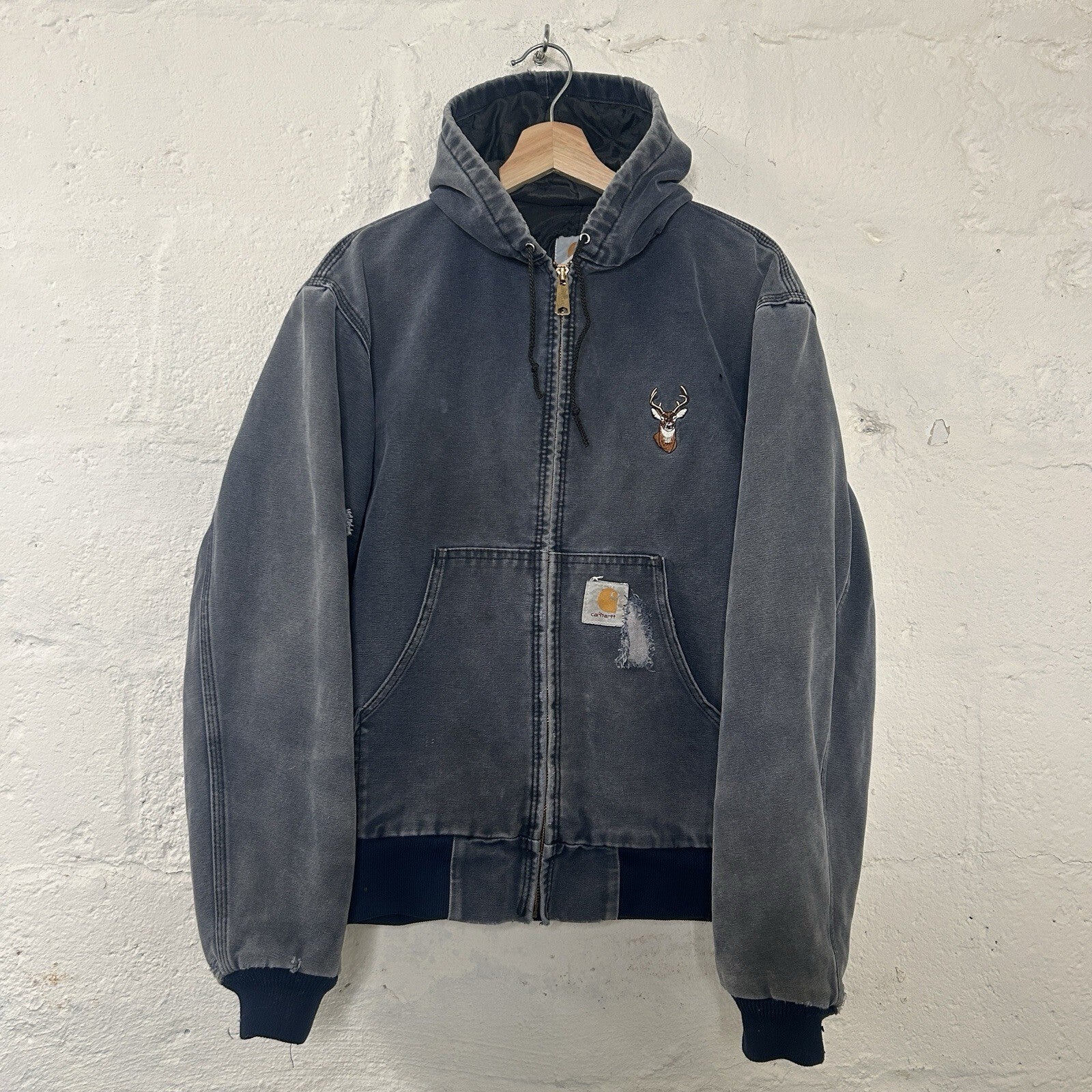 Vintage Faded Carhartt Hooded Active Jacket “Navy Blue” JQ283 Men’s Small