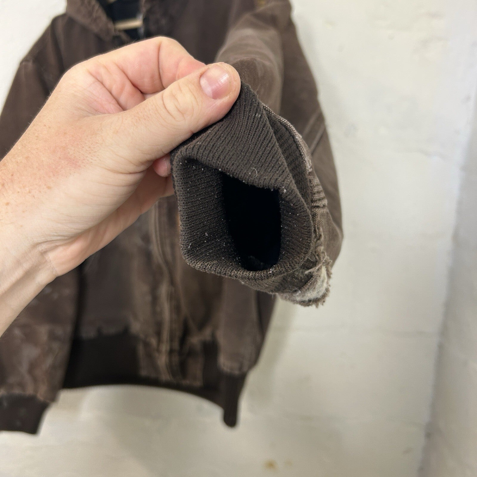 Vintage Faded Carhartt Hooded Active Jacket “Dark Brown” J130 DKB Men’s Large