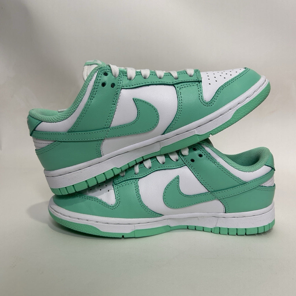 Nike Dunk Low WMNS “Green Glow” 2021
