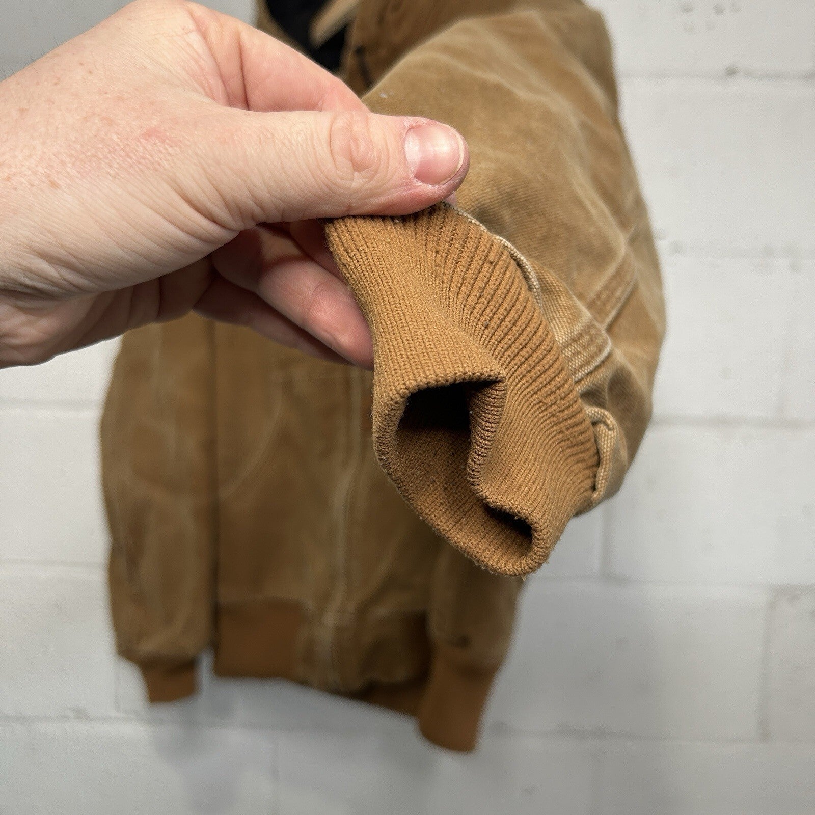 Carhartt Hooded Quilt-Lined Active Jacket “Brown” J130-211 Men’s Medium