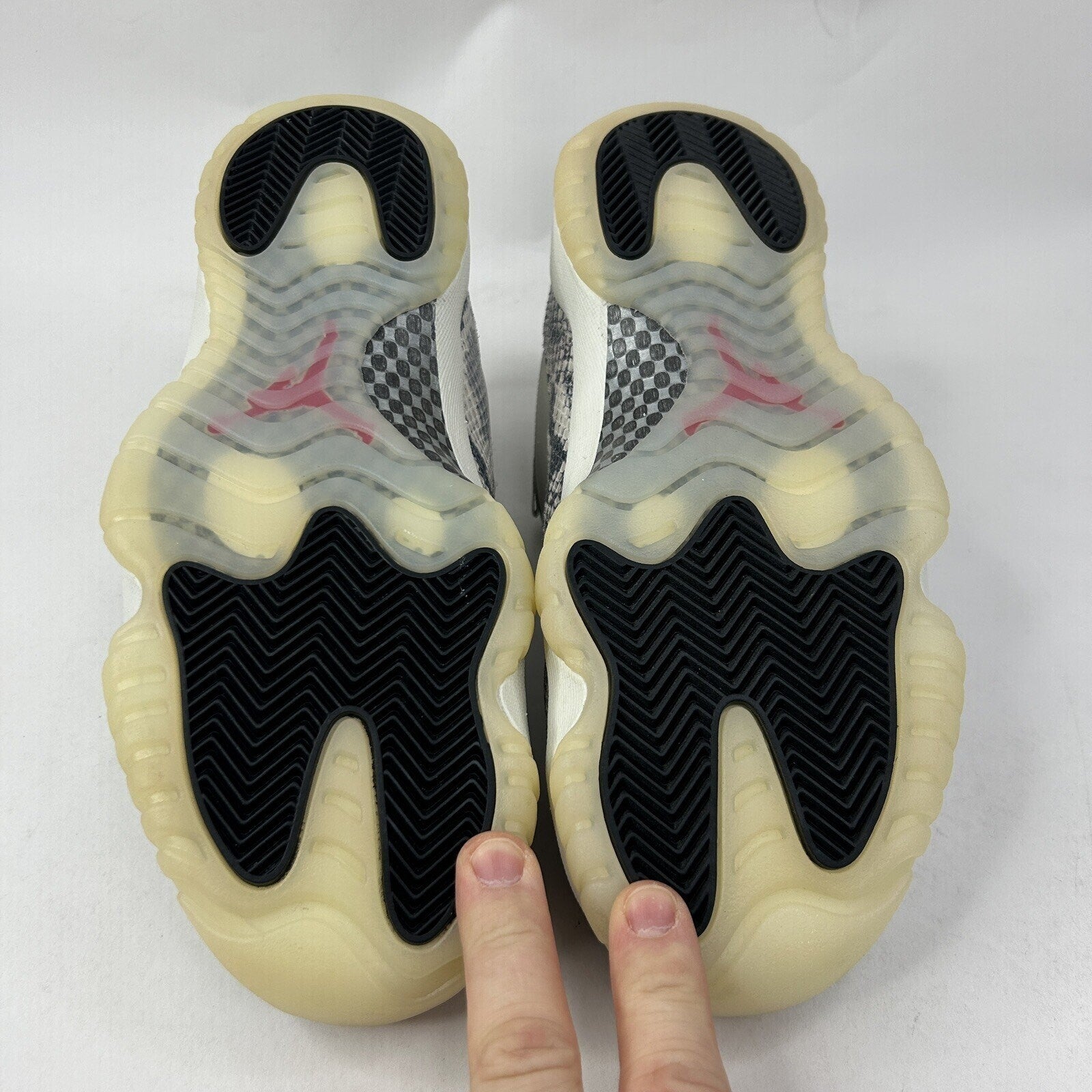 Nike Air Jordan 11 Low Retro “Light Bone Snakeskin” CD6846-002 Men’s 8 Worn