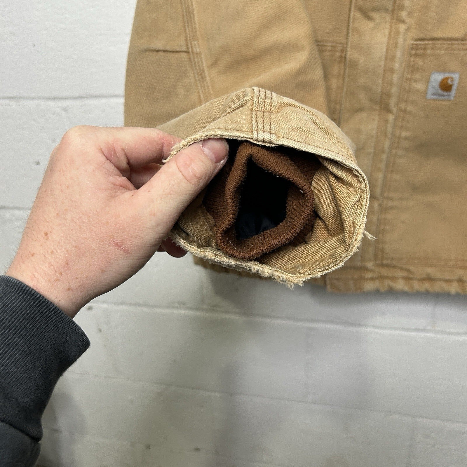 Carhartt Quilted Traditional Artic Jacket “Brown” J002 BRN Men’s Large