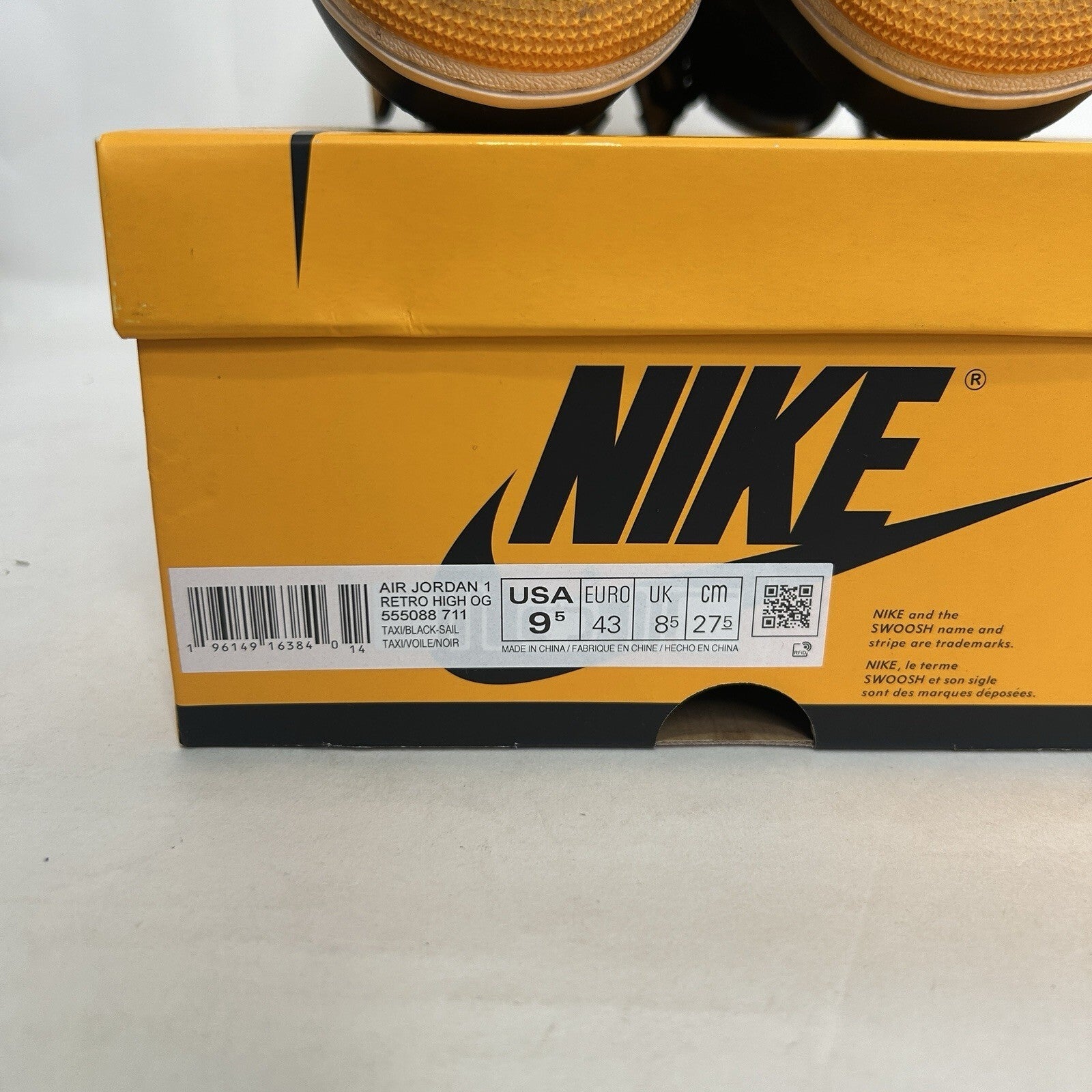 Nike Air Jordan 1 Retro High OG “Taxi/Black-Sail” 555088-711 Men’s 9.5 Worn