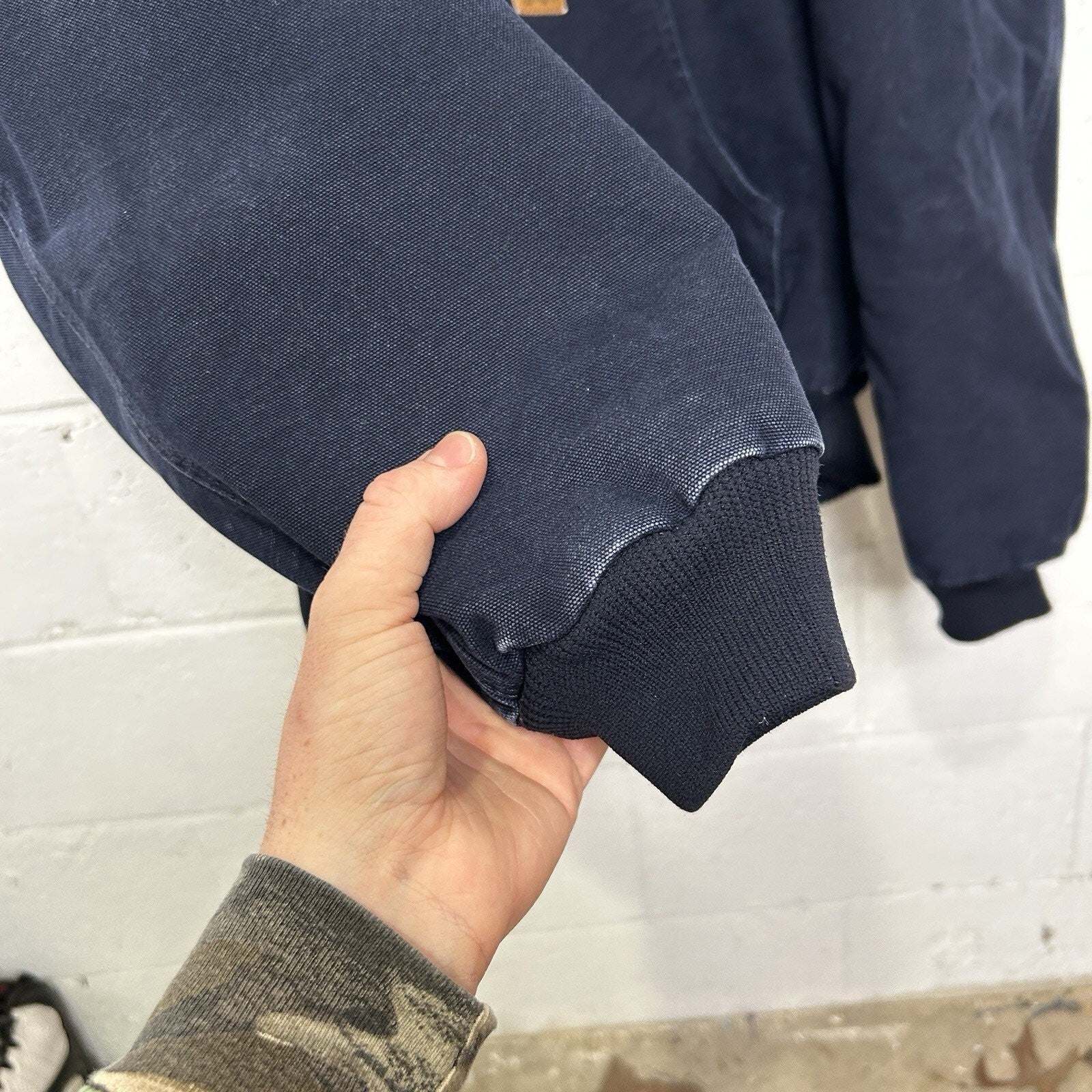 Y2K Carhartt Hooded Active Jacket “Midnight Navy” J130 MDT