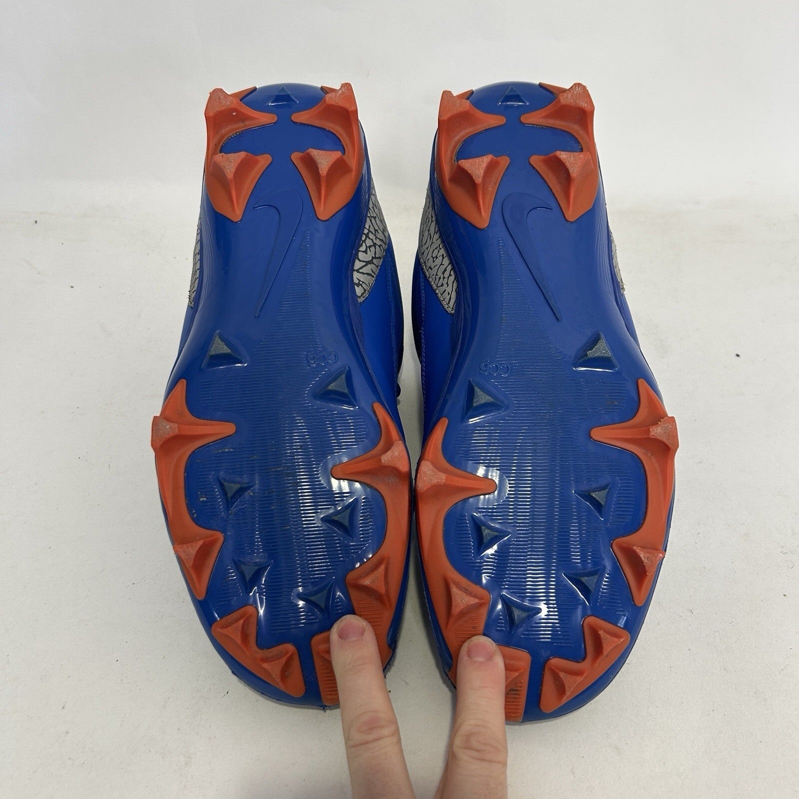 Nike Jordan 3 Retro PE Force Savage Football Cleats “Florida Gator” HF5573-408
