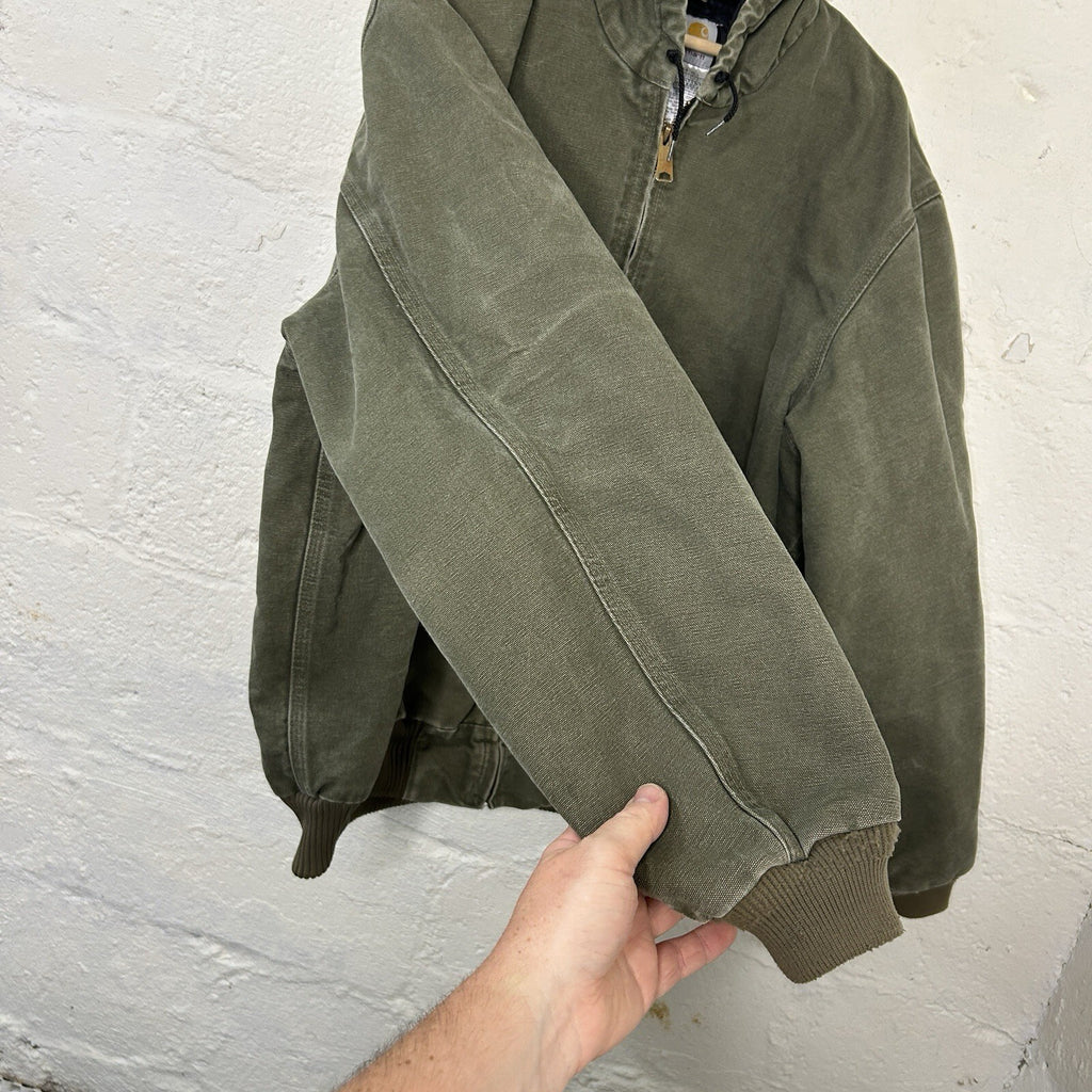 Vintage Carhartt Hooded Active Jacket “Light Olive” J270 LOV Men’s X-Large