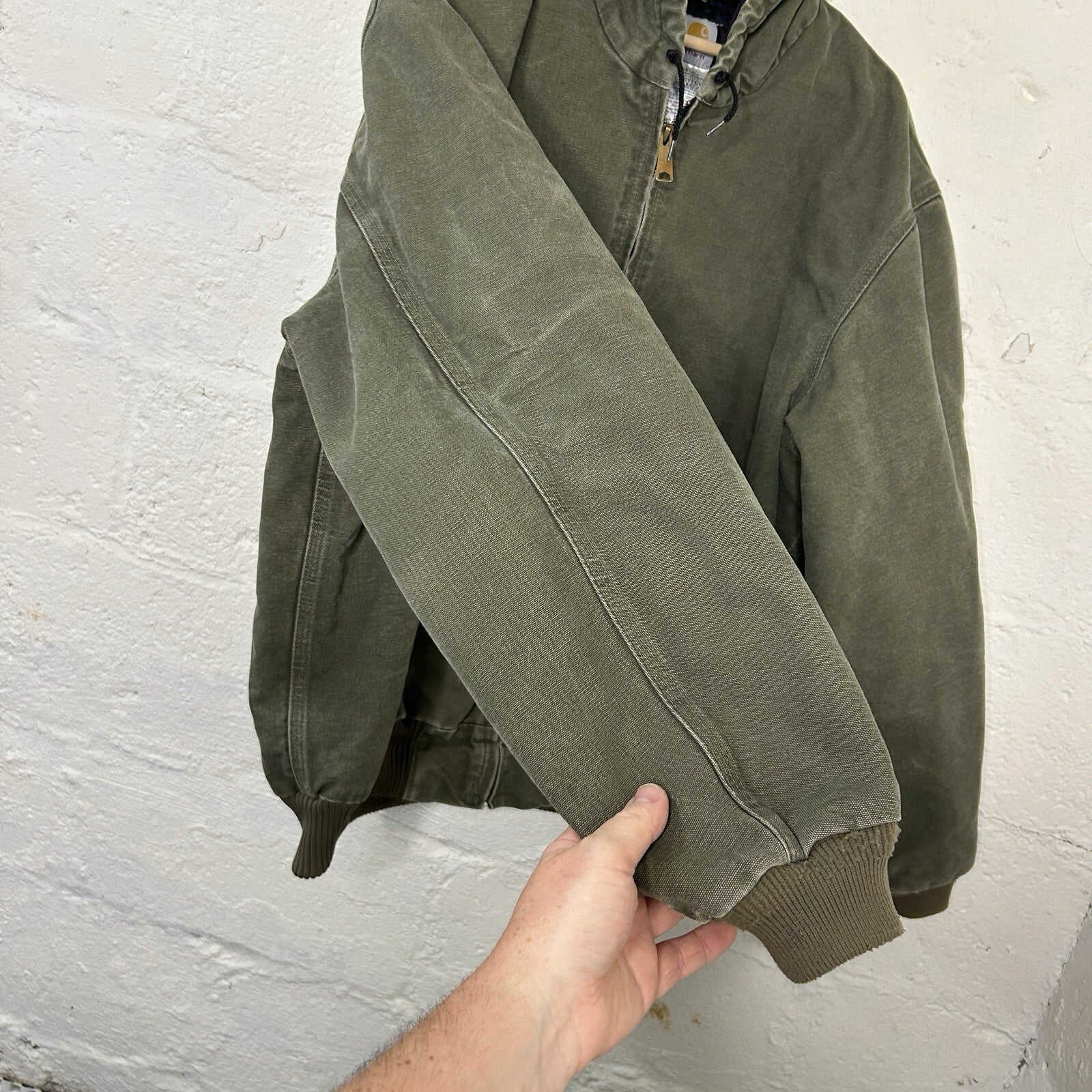 Vintage Carhartt Hooded Active Jacket “Light Olive” J270 LOV Men’s X-Large