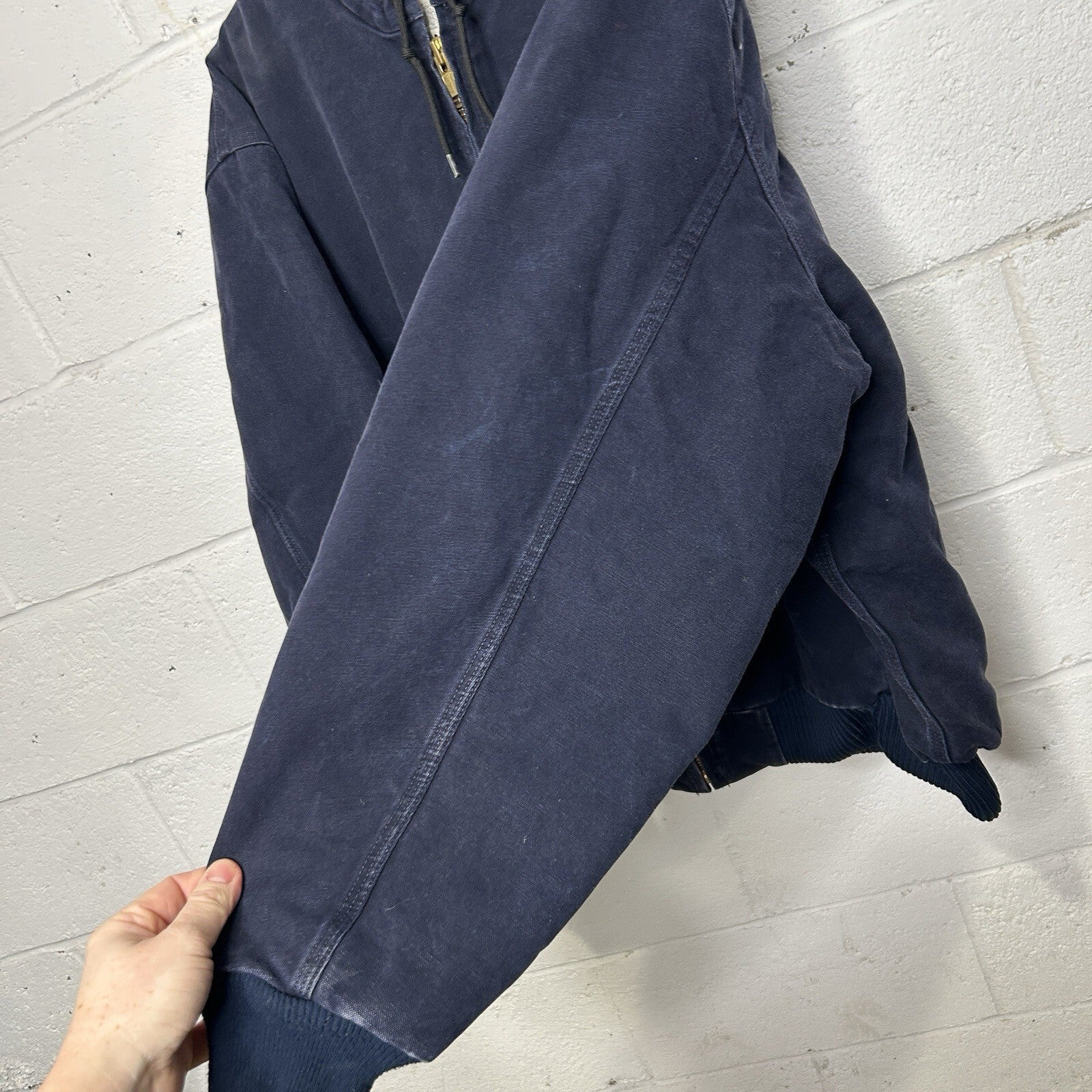 Vintage Carhartt Hooded Active Jacket “Midnight Blue” J130 MDT Men’s 2XL