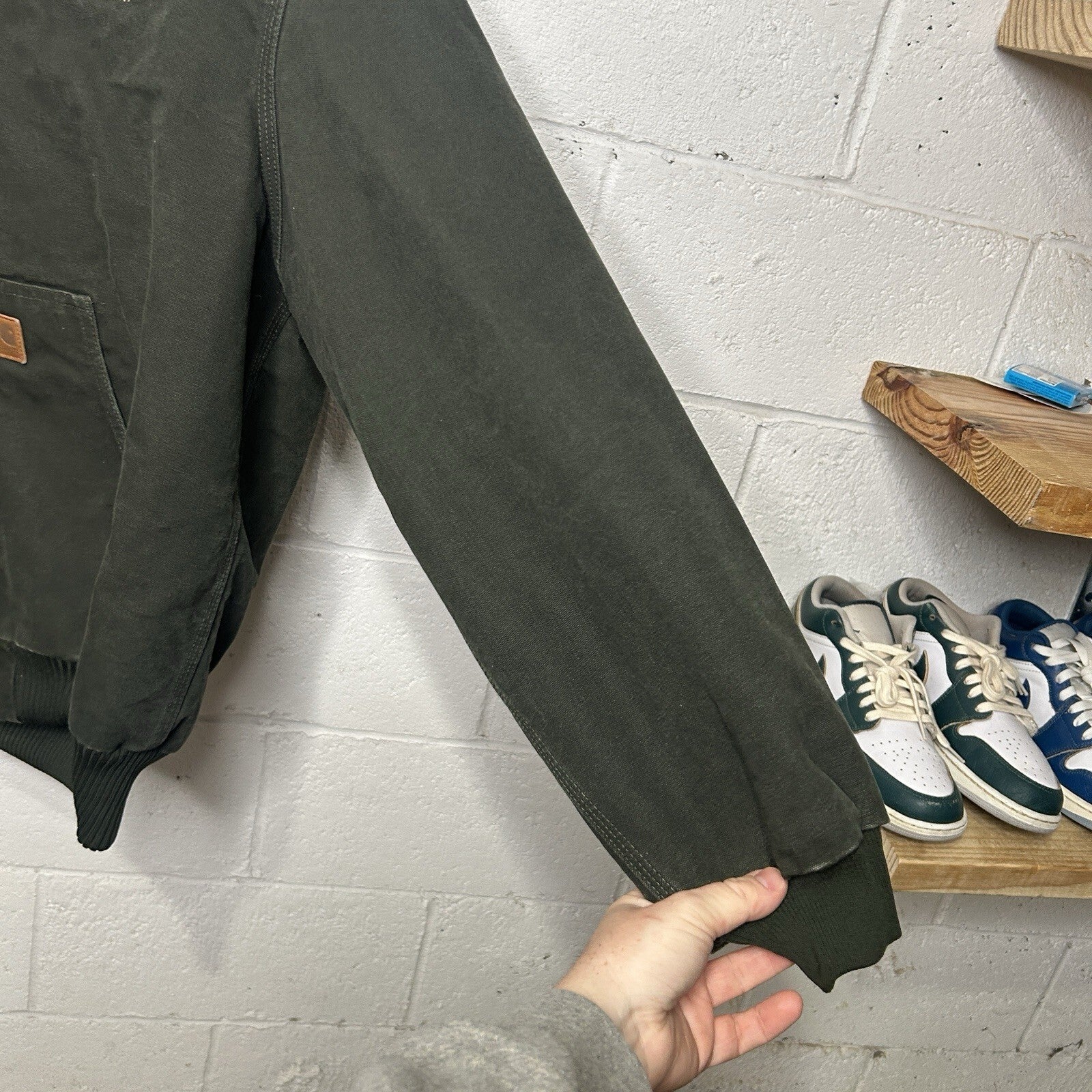 Vintage Carhartt Quilted Hooded Active Jacket “Moss” J130 MOS Men’s X-Large