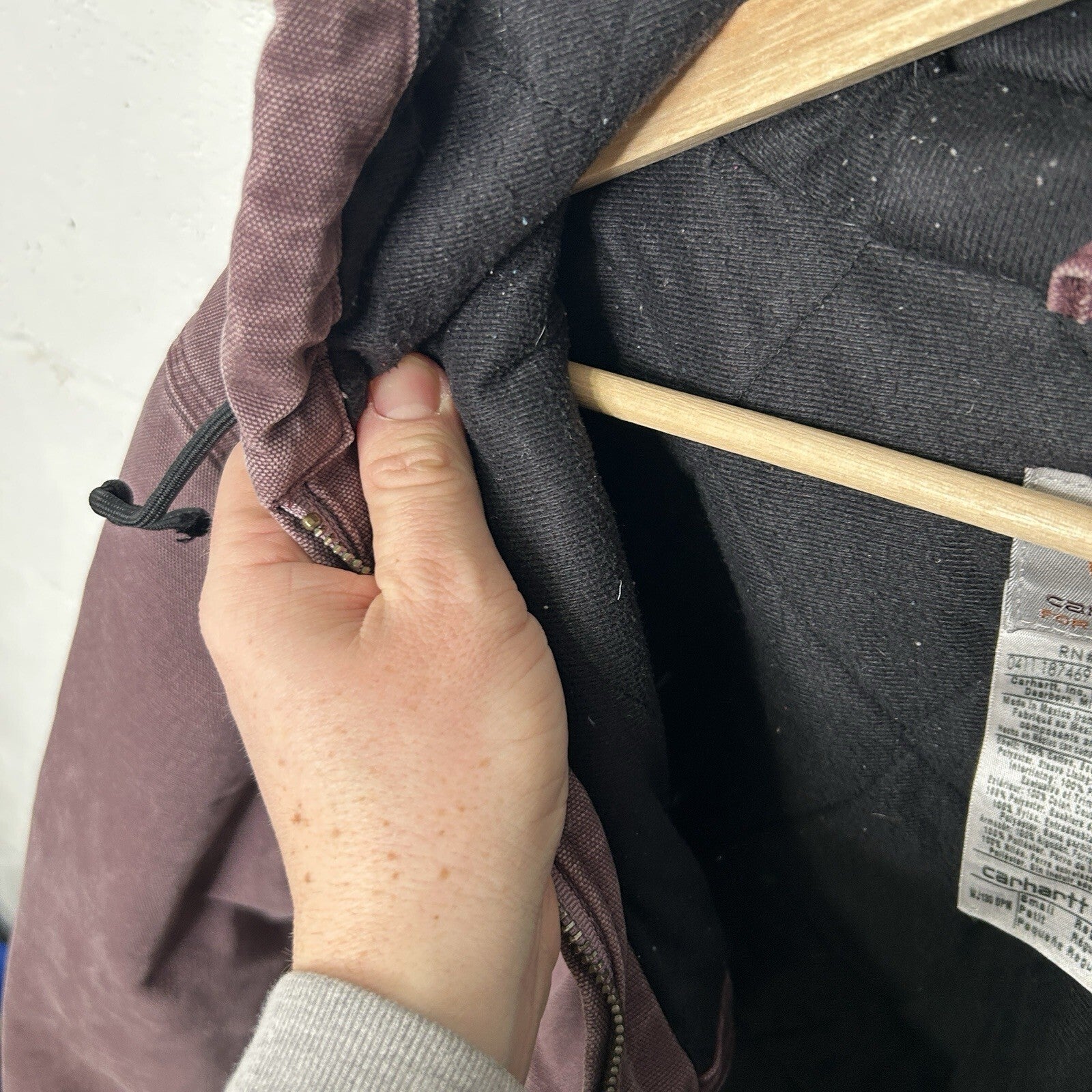 Vintage Carhartt Quilted Active Jacket “Deep Plum” WJ130 DPM Women’s Small