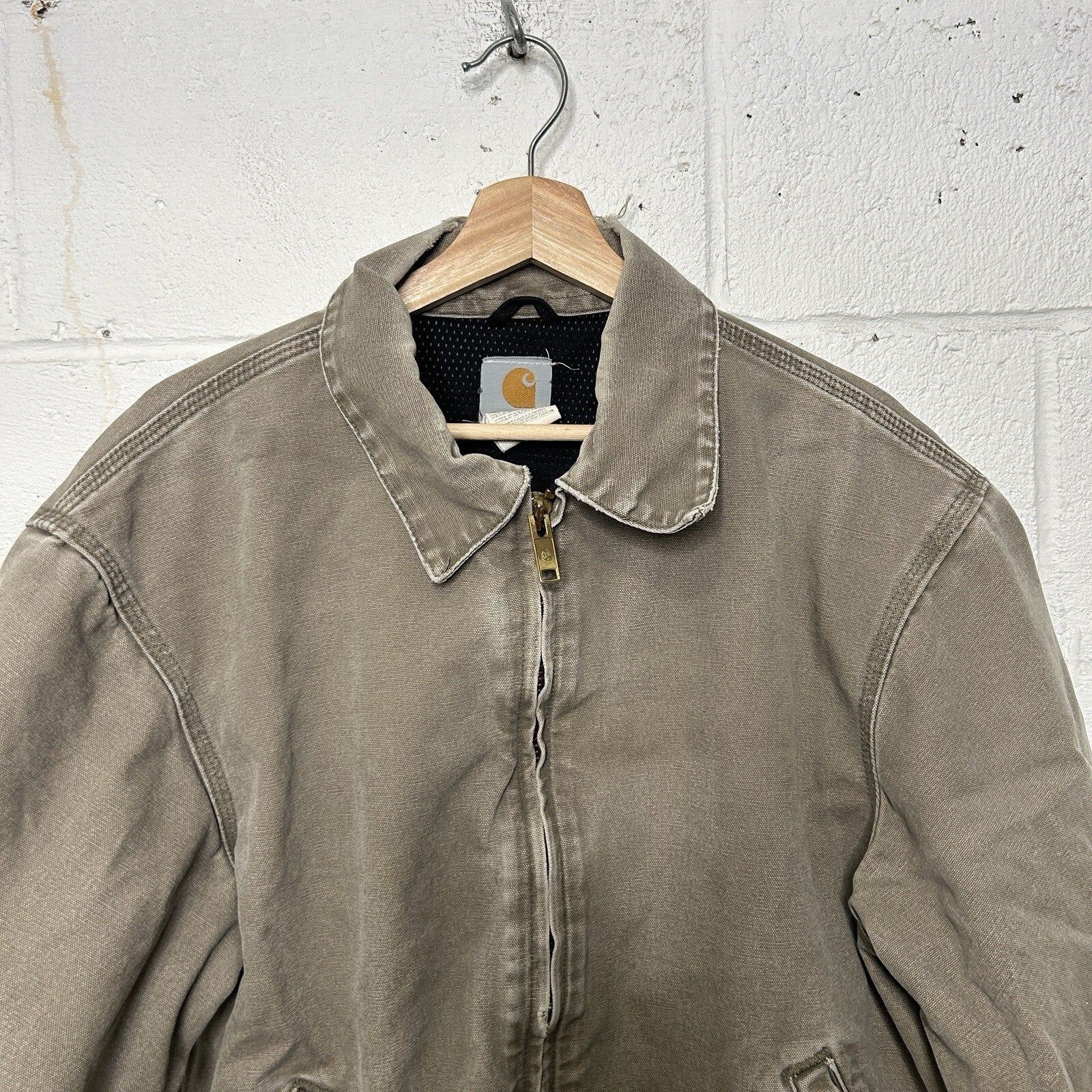 Vintage Carhartt Mesh-Lined Santa Fe Jacket “Desert Brown” J102 DES Men’s Large