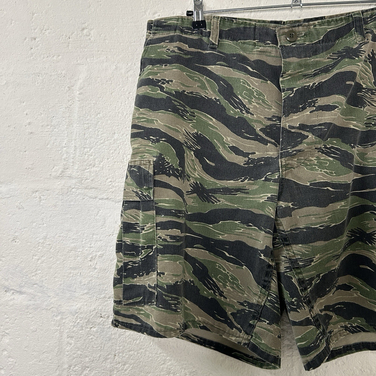 Vintage Atlanco Military Cargo Shorts Tiger Stripe Camouflage USA Large Regular