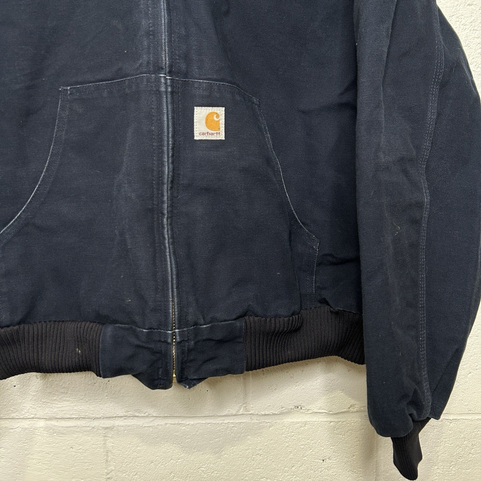 Carhartt Quilted Hooded Active Jacket “Dark Navy” J140 DNY Men’s Large