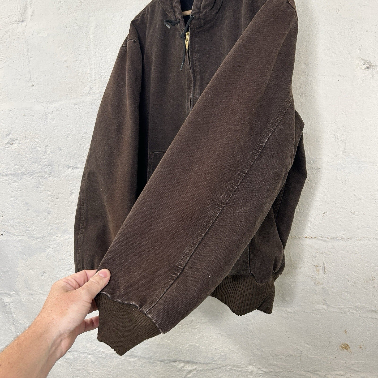 Vintage Faded Carhartt Hooded Active Jacket “Dark Brown” J130 DKB Men’s Large