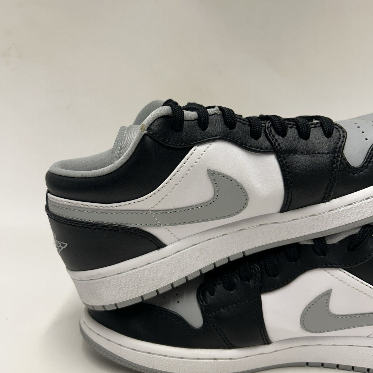 Nike Air Jordan 1 Low “Smoke Grey/Black Light Grey/White” 553558-039 Men’s 8.5