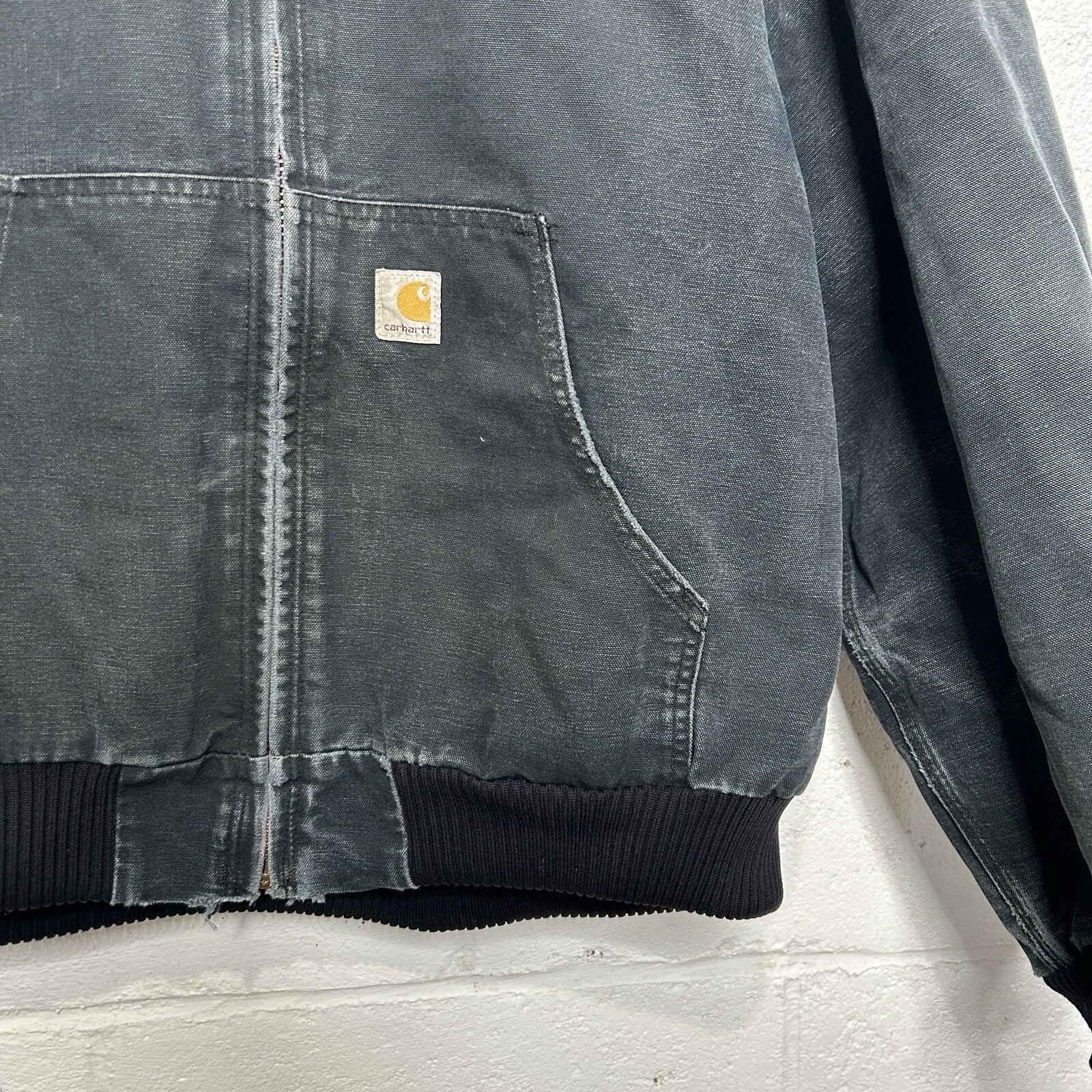 Vintage Carhartt Quilted Active Jacket “Black” J140 BLK Men’s X-Large
